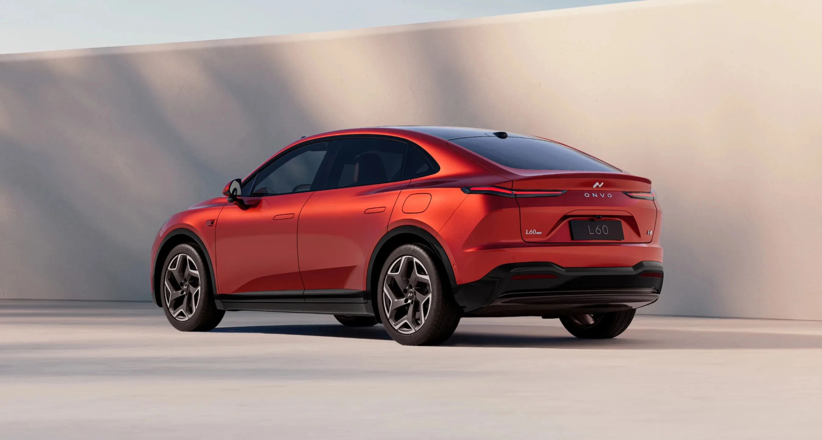 Onvo L60 RWD exterior view