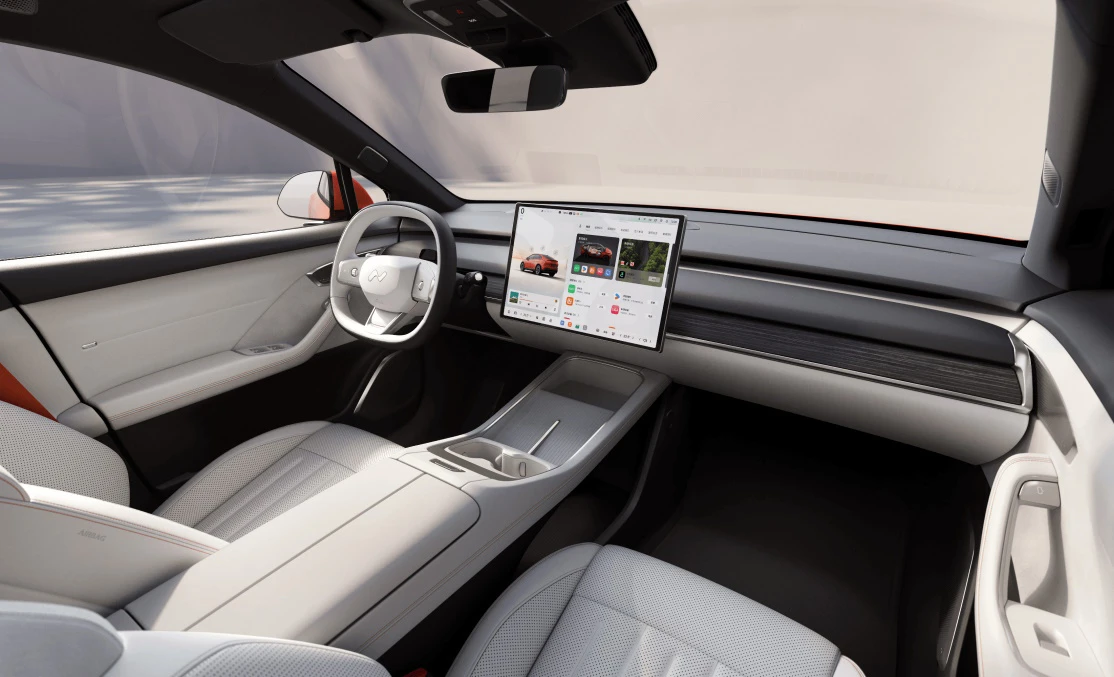 Onvo L60 RWD interior view