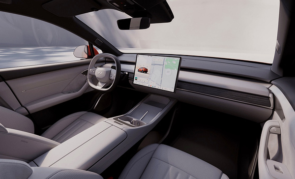 Onvo L60 RWD interior view
