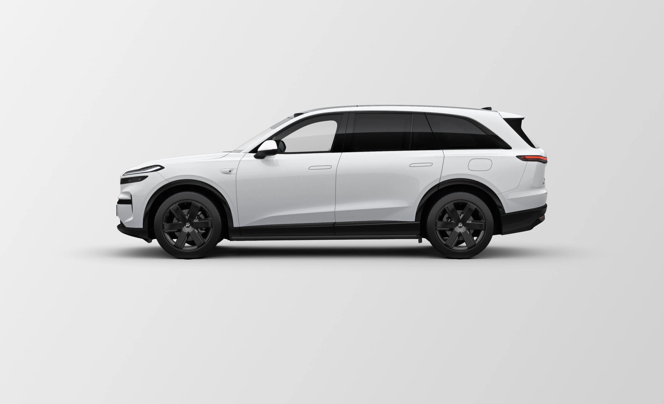 Onvo L80 AWD 85 kWh exterior view