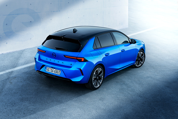Opel Astra Electric exterior view