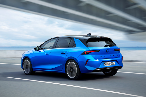 Opel Astra Electric exterior view