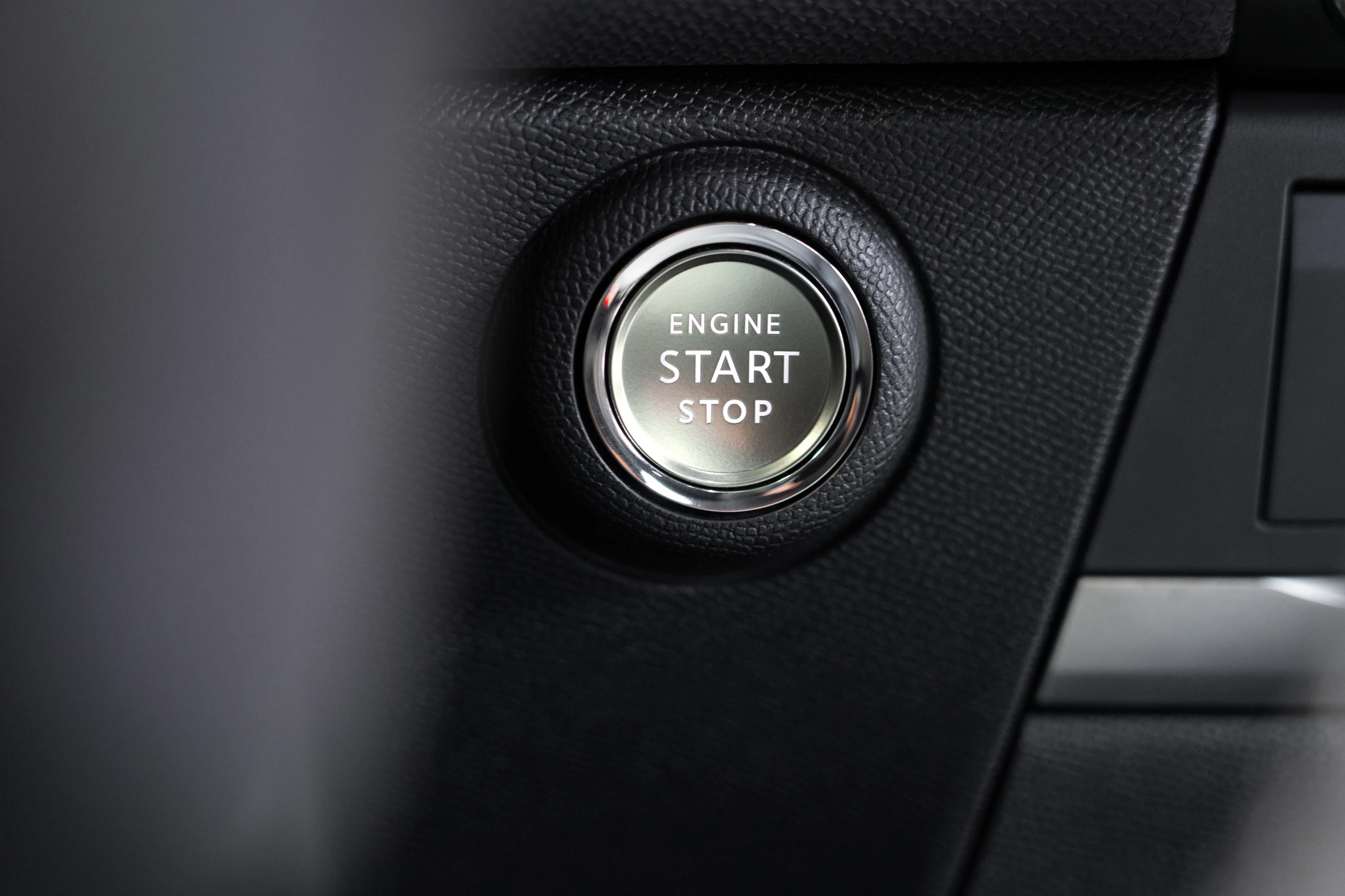 Opel Astra Sports Tourer Electric startstopbutton view