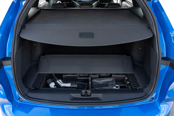 Opel Astra Sports Tourer Electric trunk view