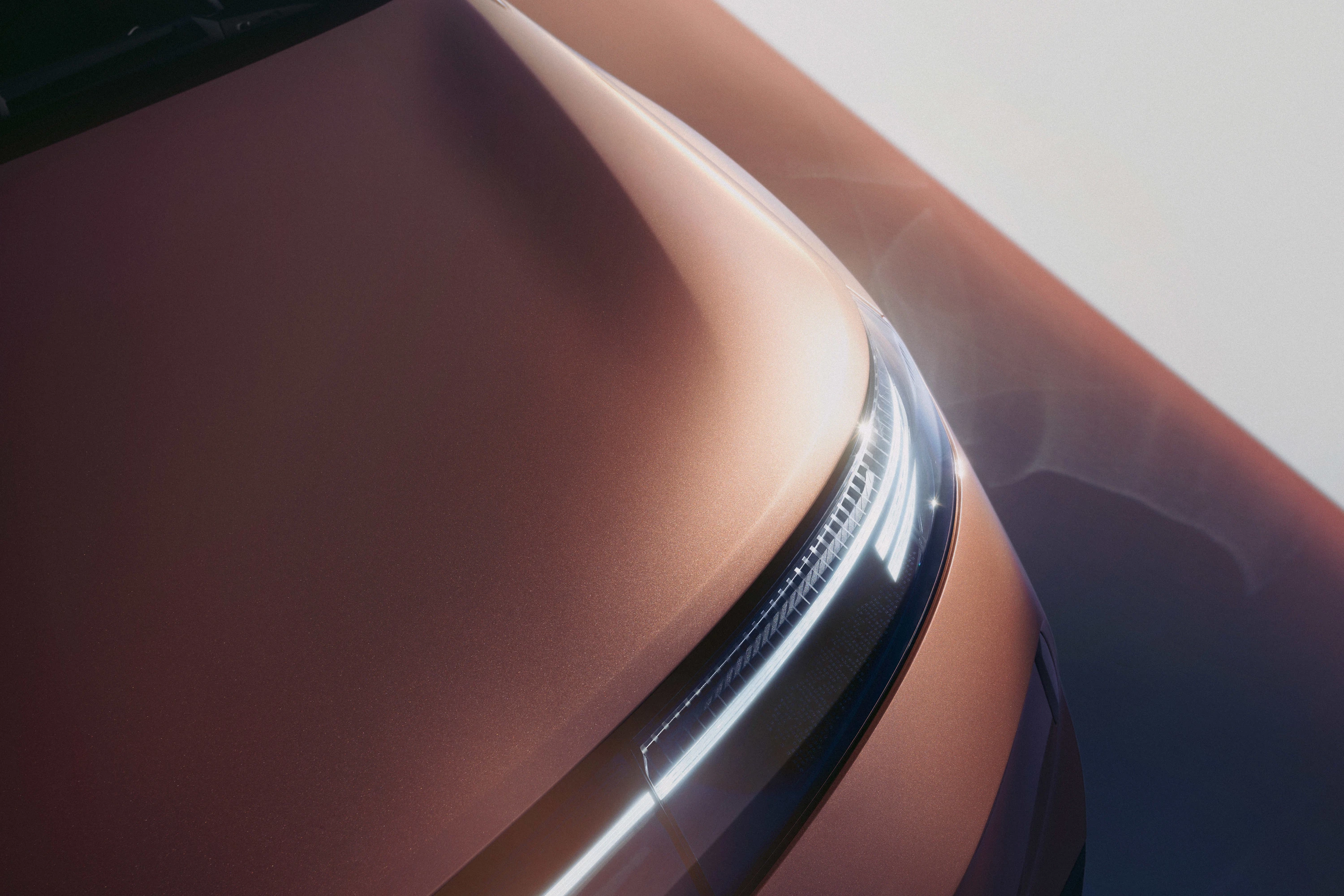 Opel Grandland 82 kWh headlights view