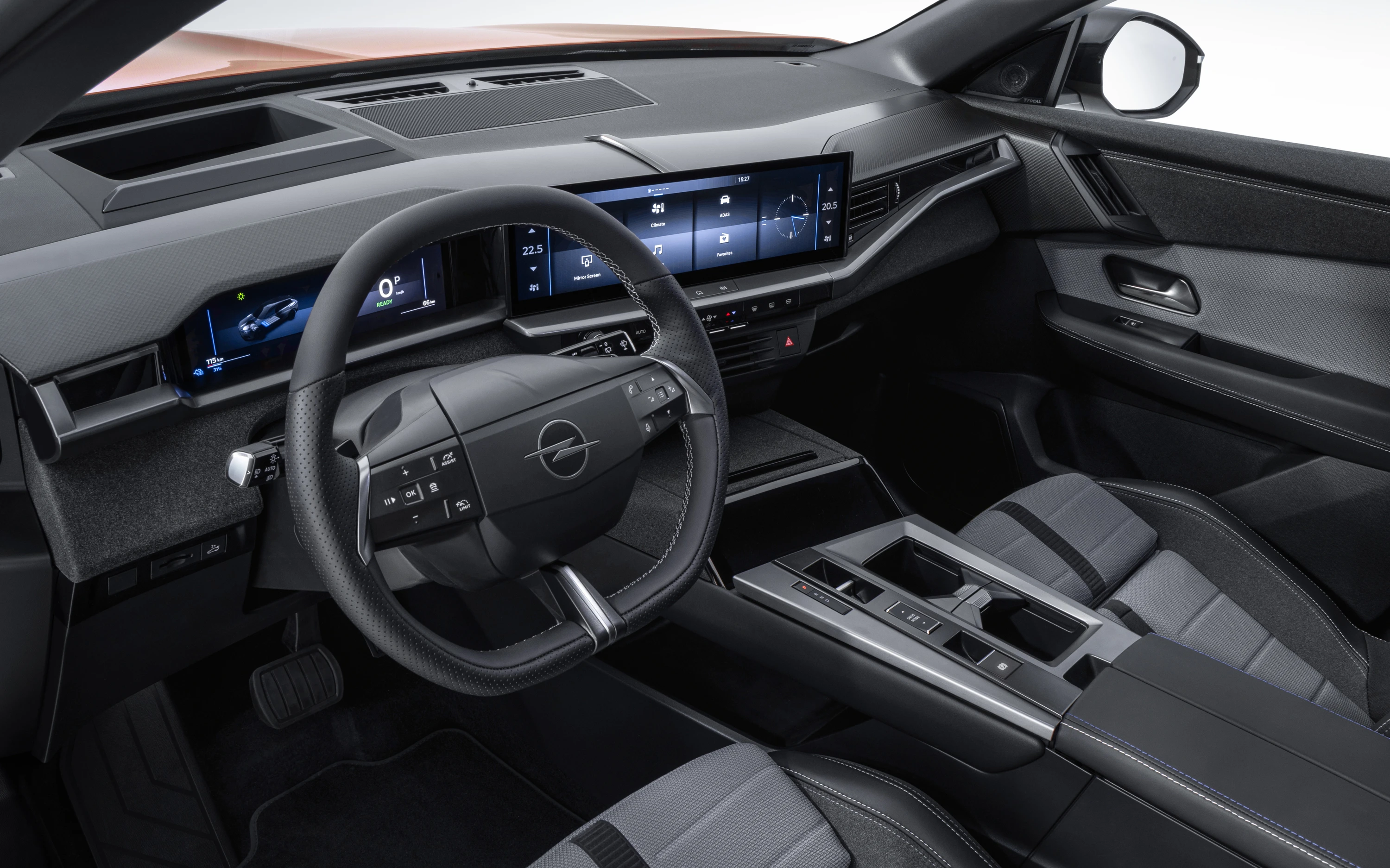 Opel Grandland 82 kWh interior view