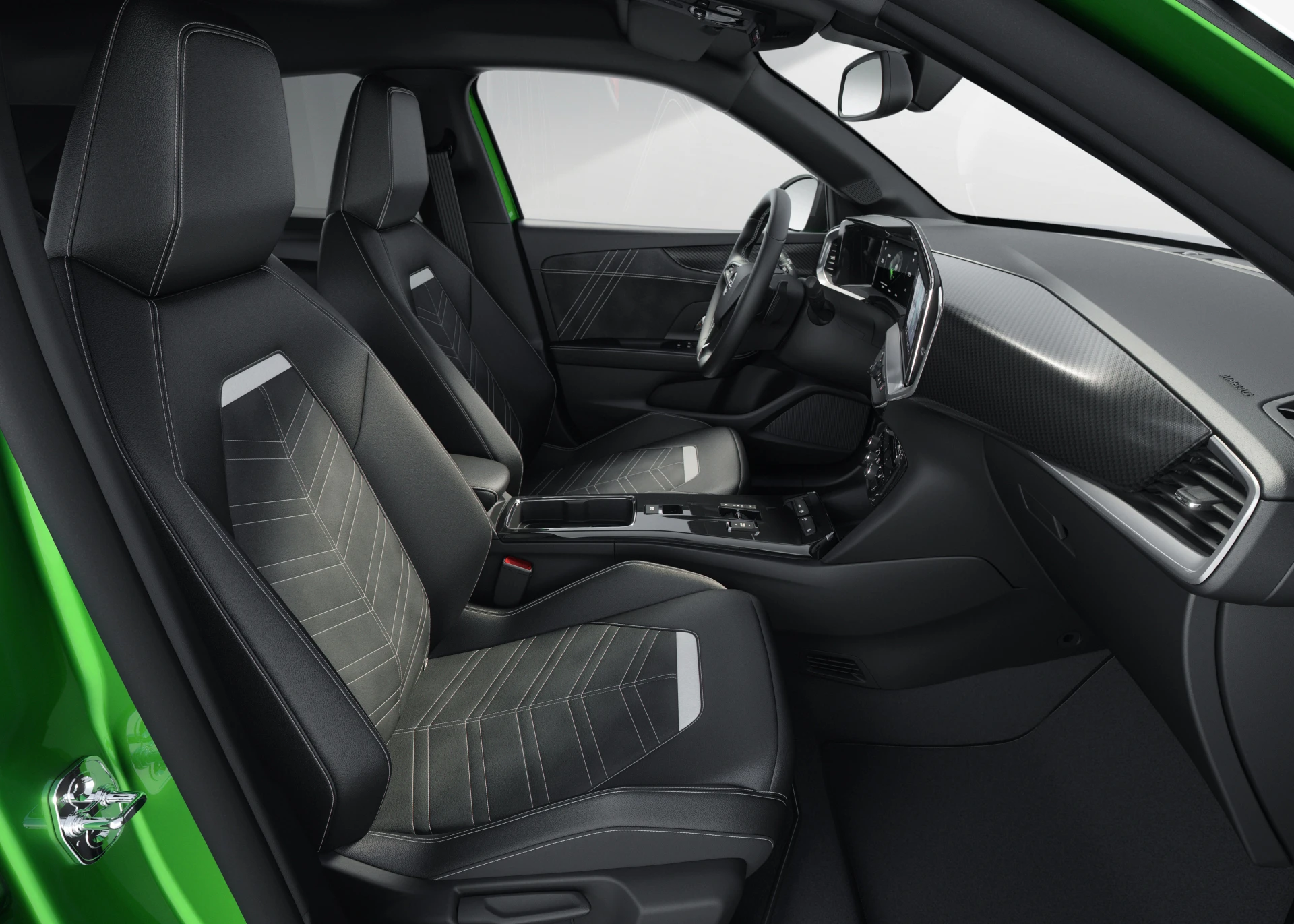 Opel Mokka Electric frontseats view