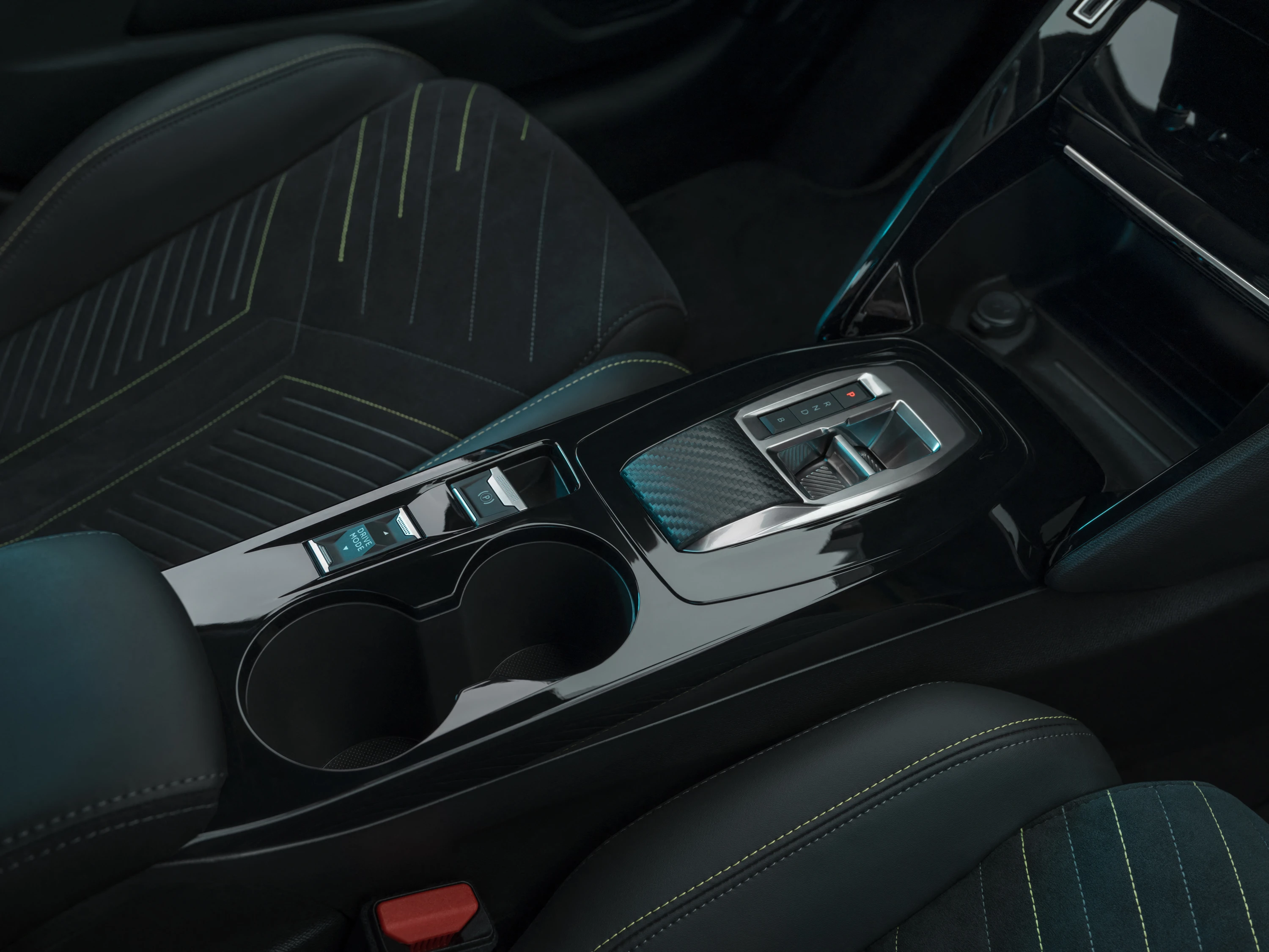Peugeot E-208 50 kWh interior view