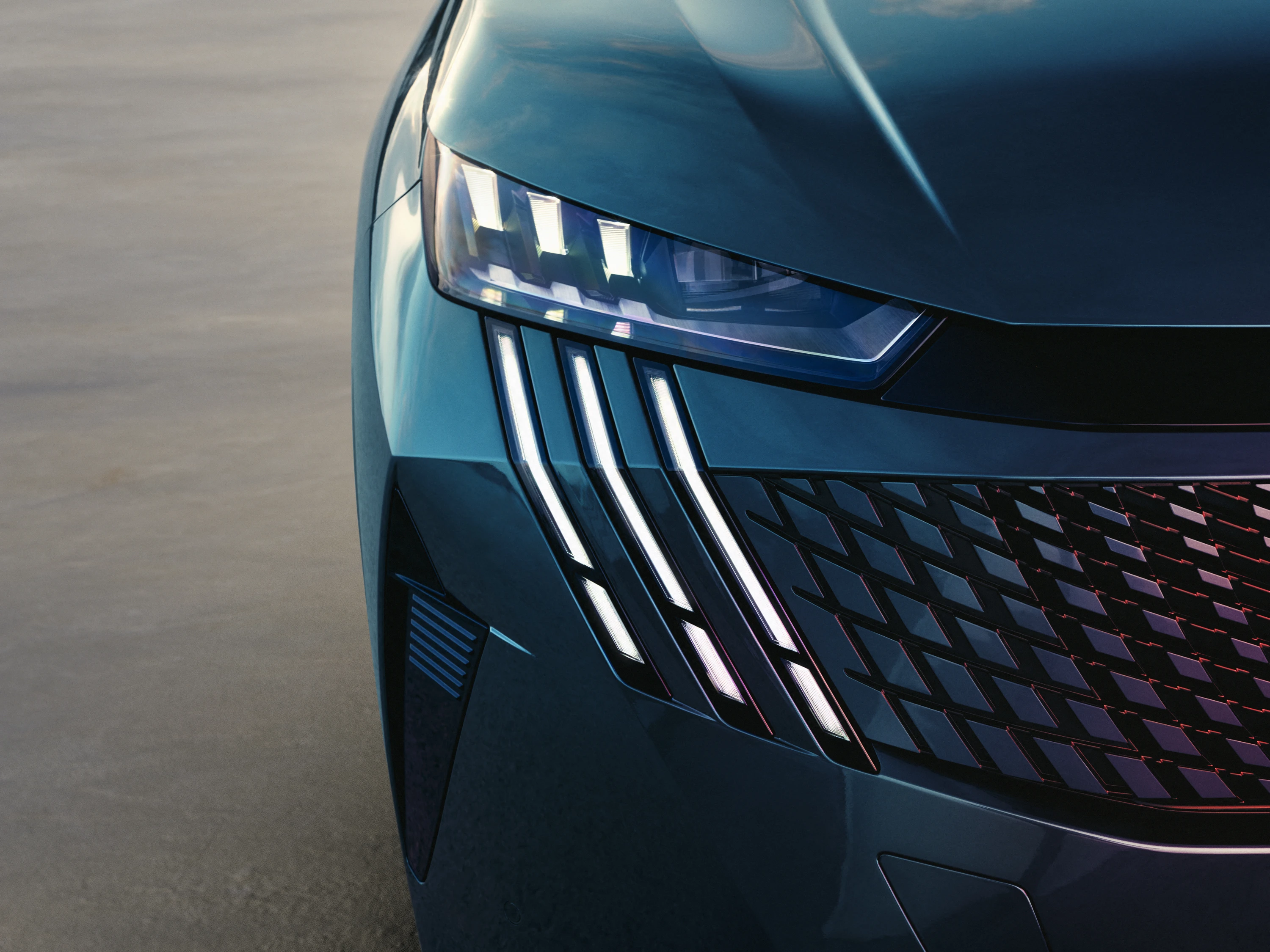 Peugeot E-3008 headlights view