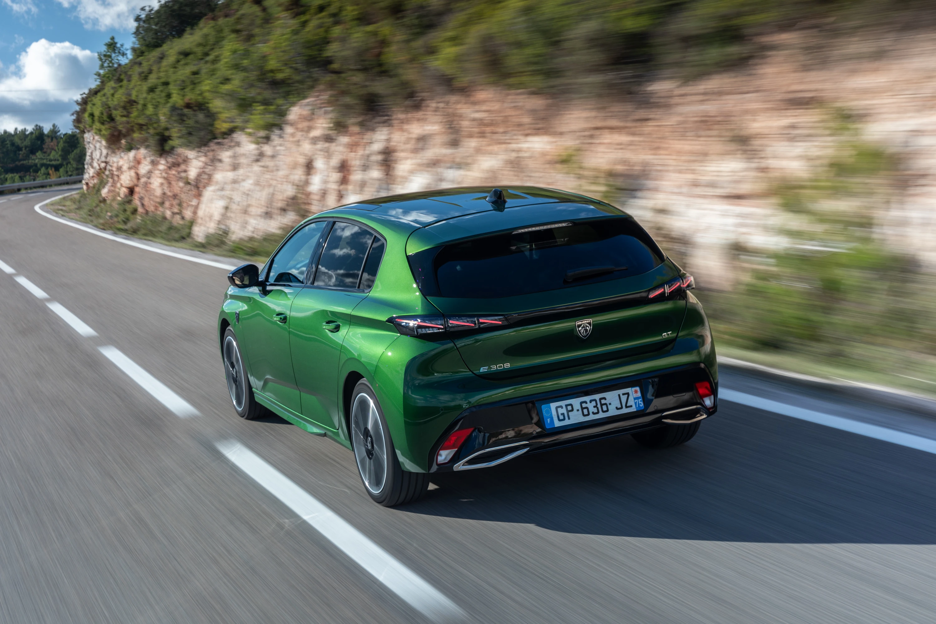Peugeot E-308 exterior view