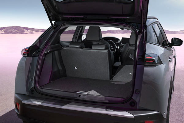 Peugot E-2008 trunk view