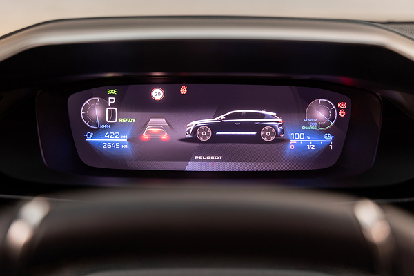 Peugot E-308 screens view
