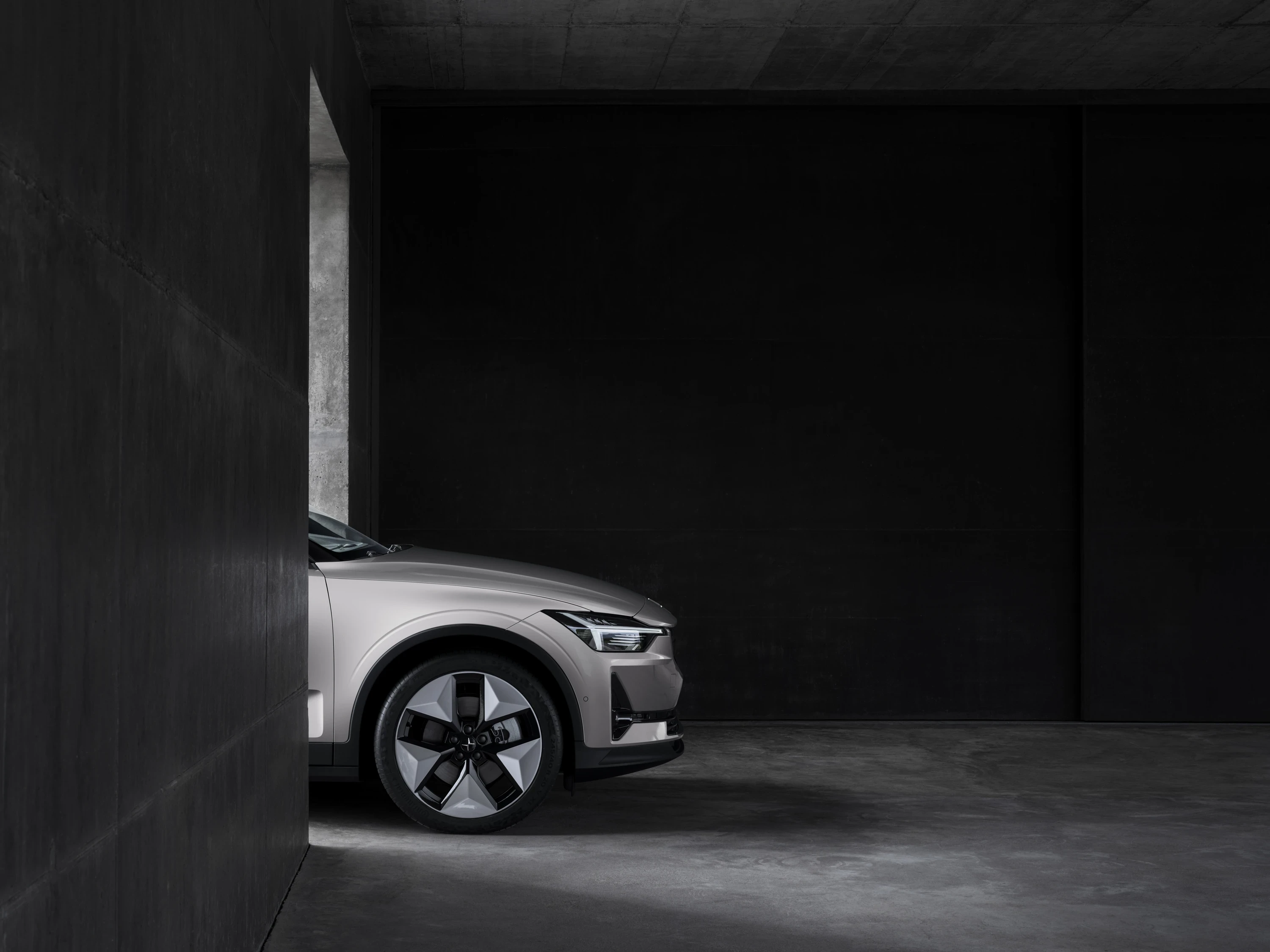 Polestar 2 Long Range Dual Motor (GEN1) exterior view