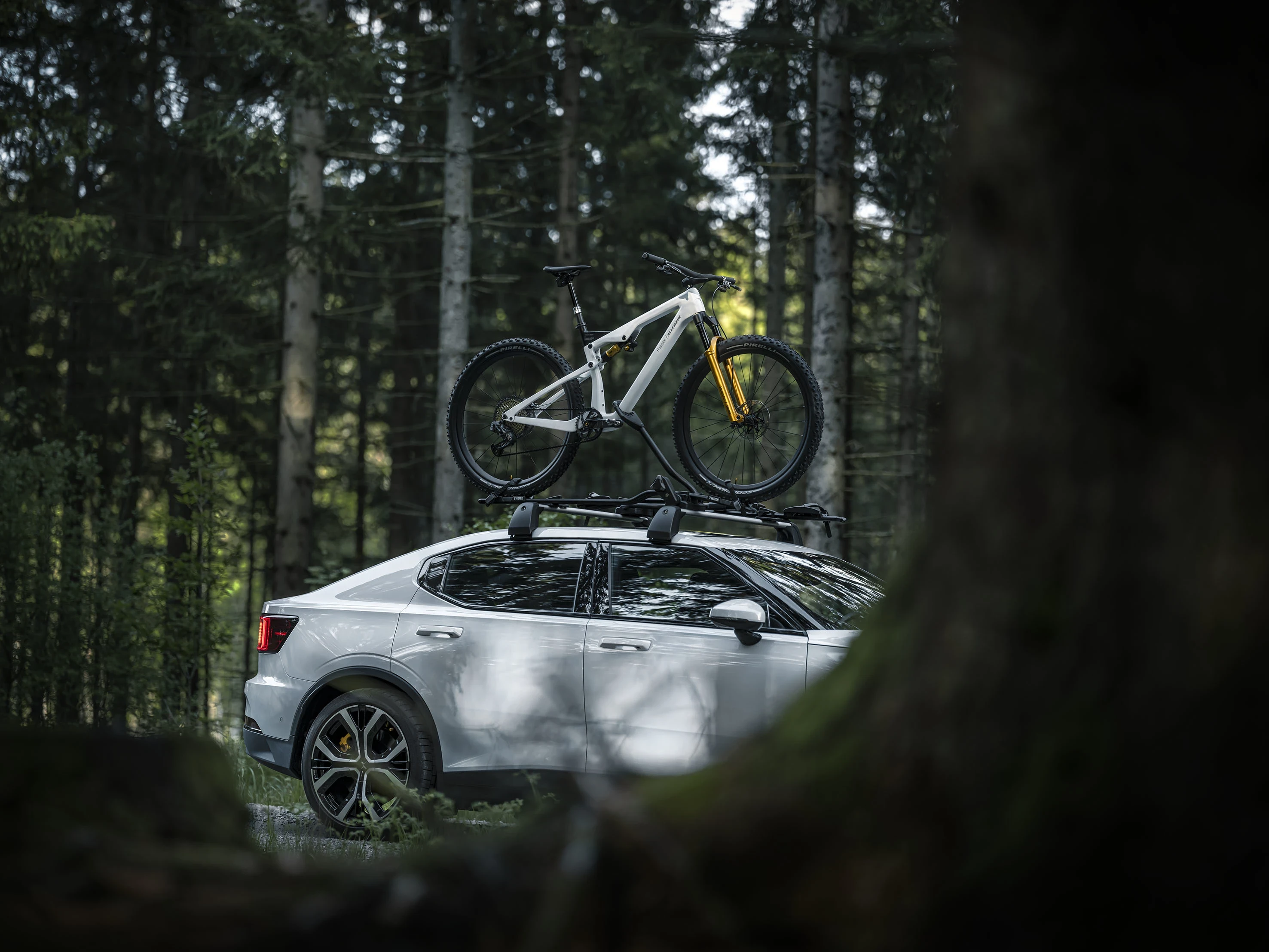 Polestar 2 Long Range Dual Motor Performance (GEN1) exterior view