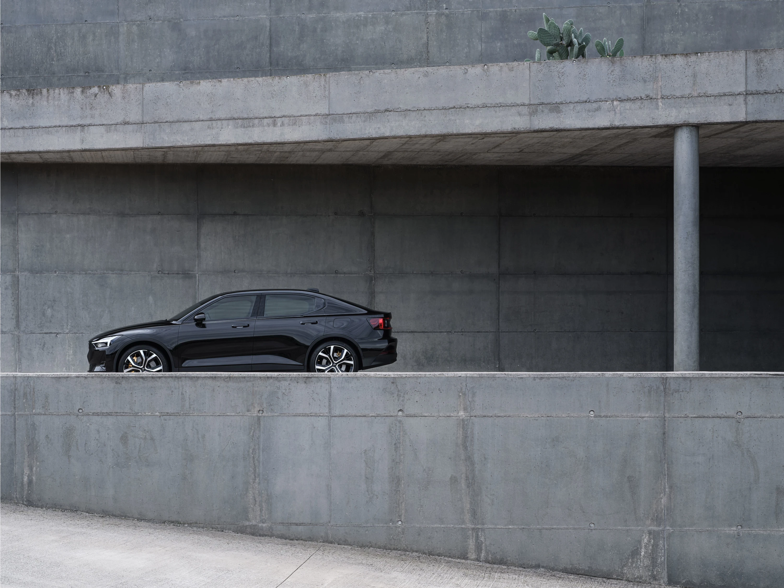 Polestar 2 Long Range Single Motor (GEN1) exterior view