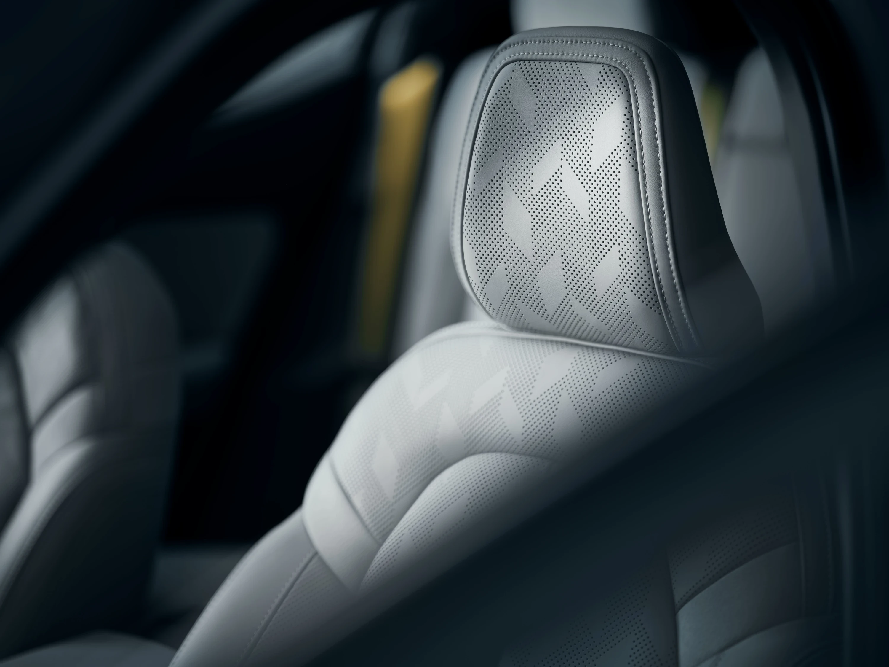 Polestar 2 Long Range Single Motor (GEN1) details view