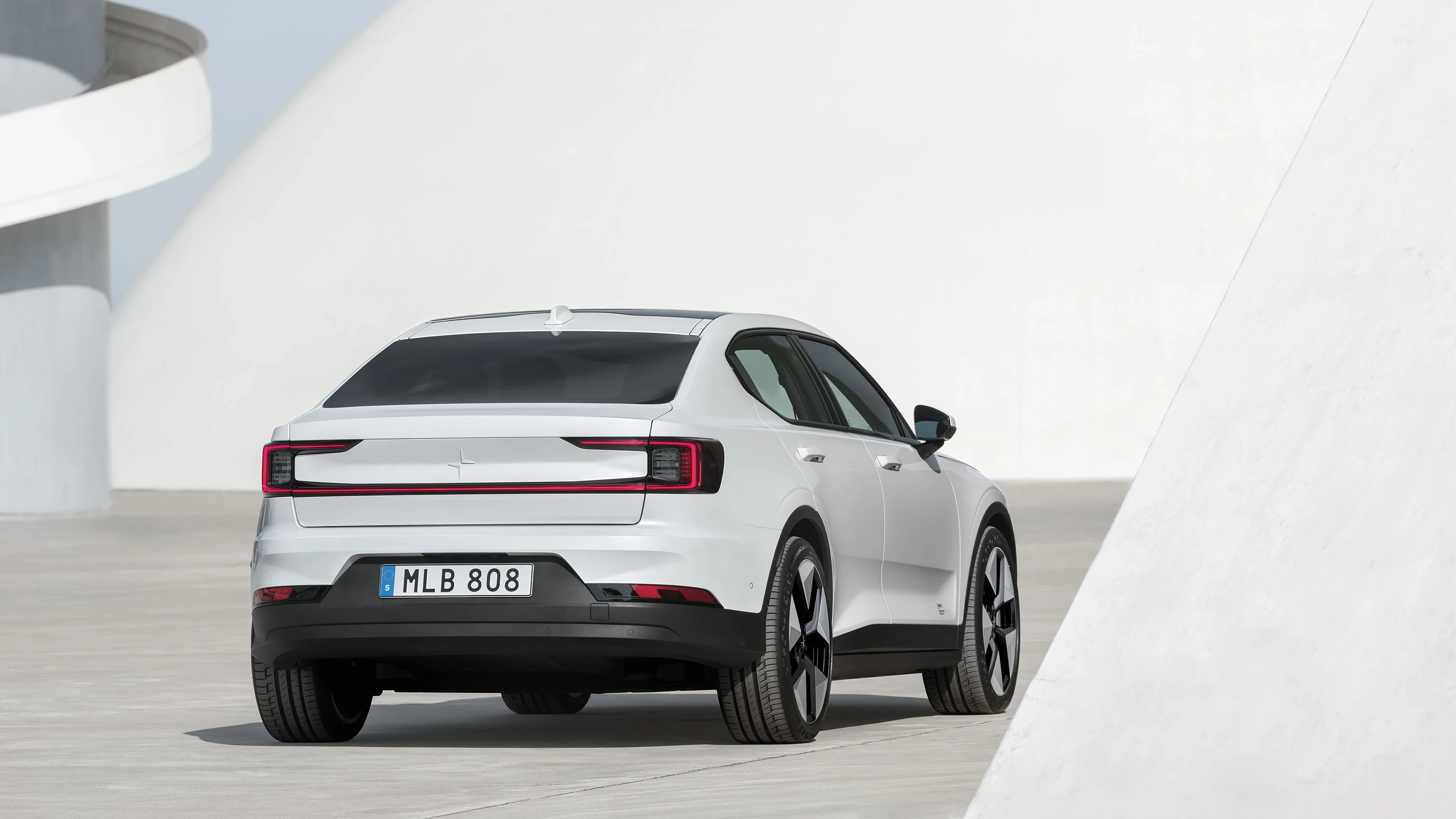 Polestar 2 Long Range Single Motor (GEN1) exterior view