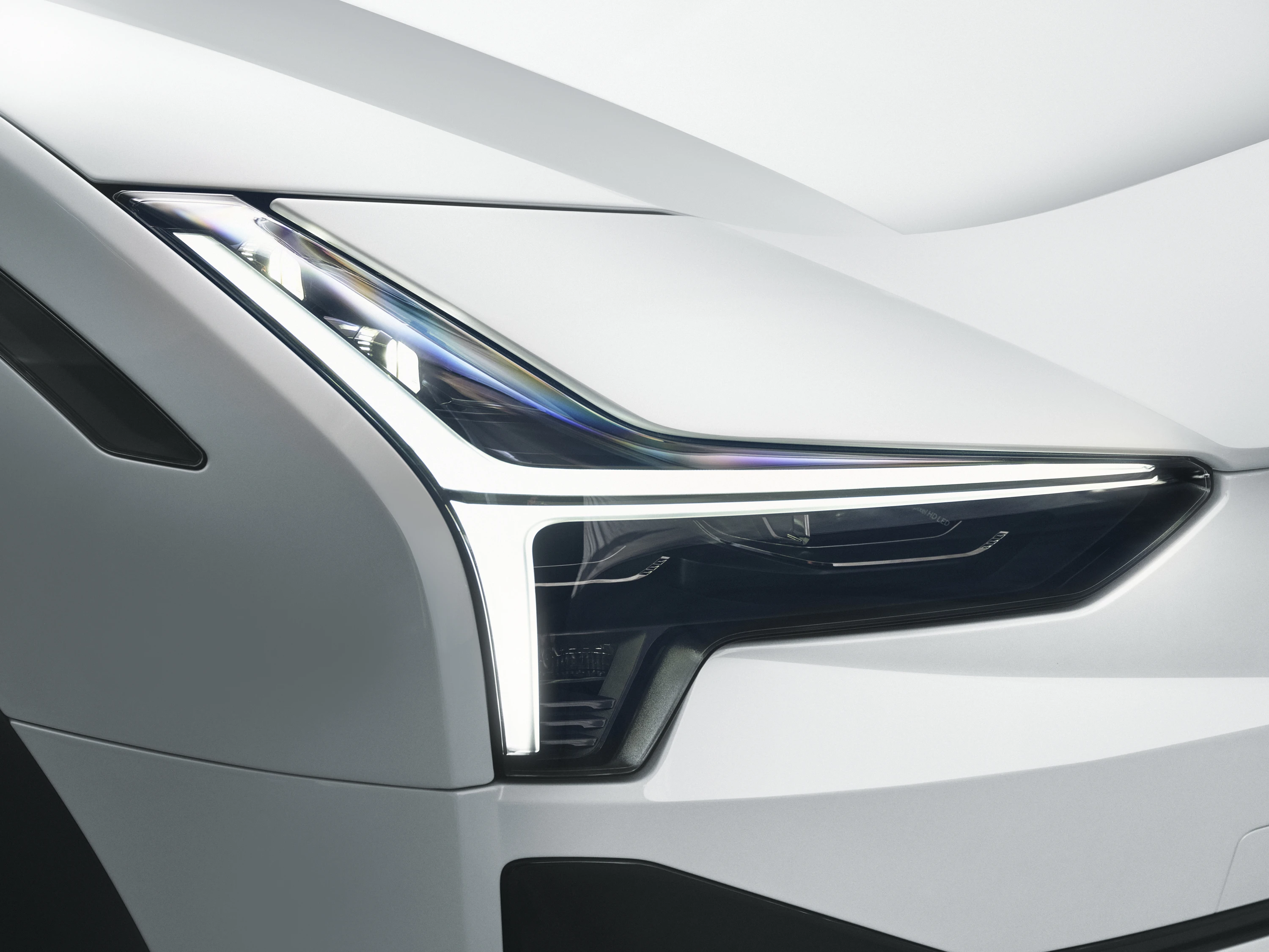 Polestar 3 Long Range Dual Motor Performance headlights view