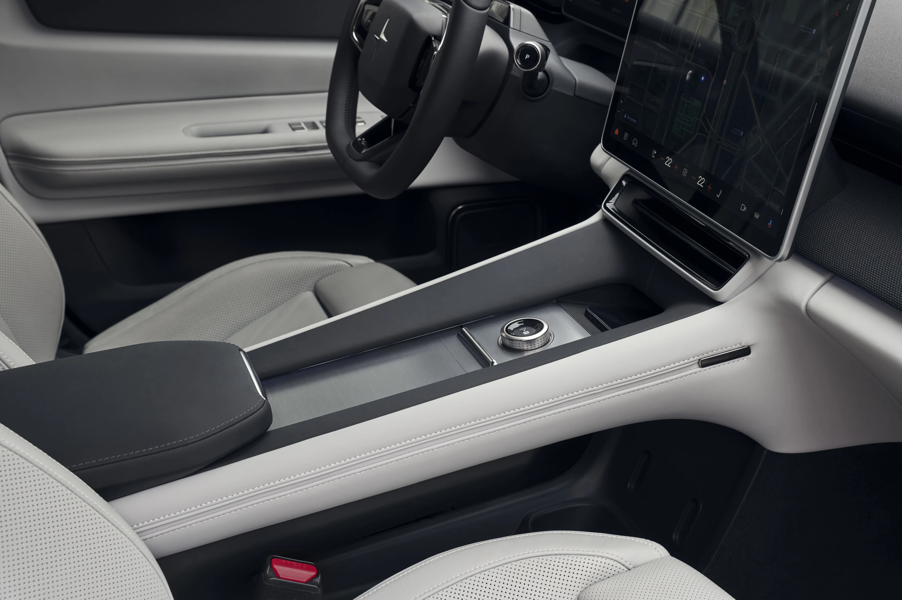 Polestar 4 Long range Dual motor details view