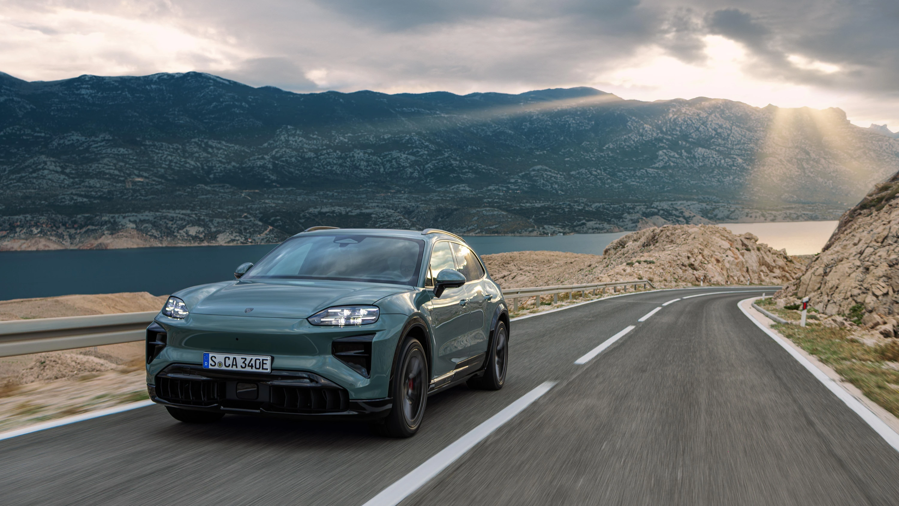 Porsche Cayenne Turbo electric vehicle exterior