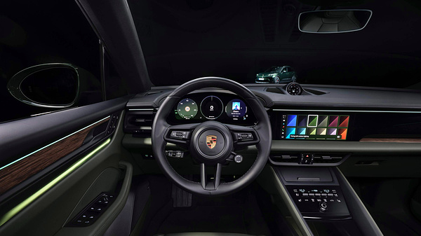 Porsche Macan screens view