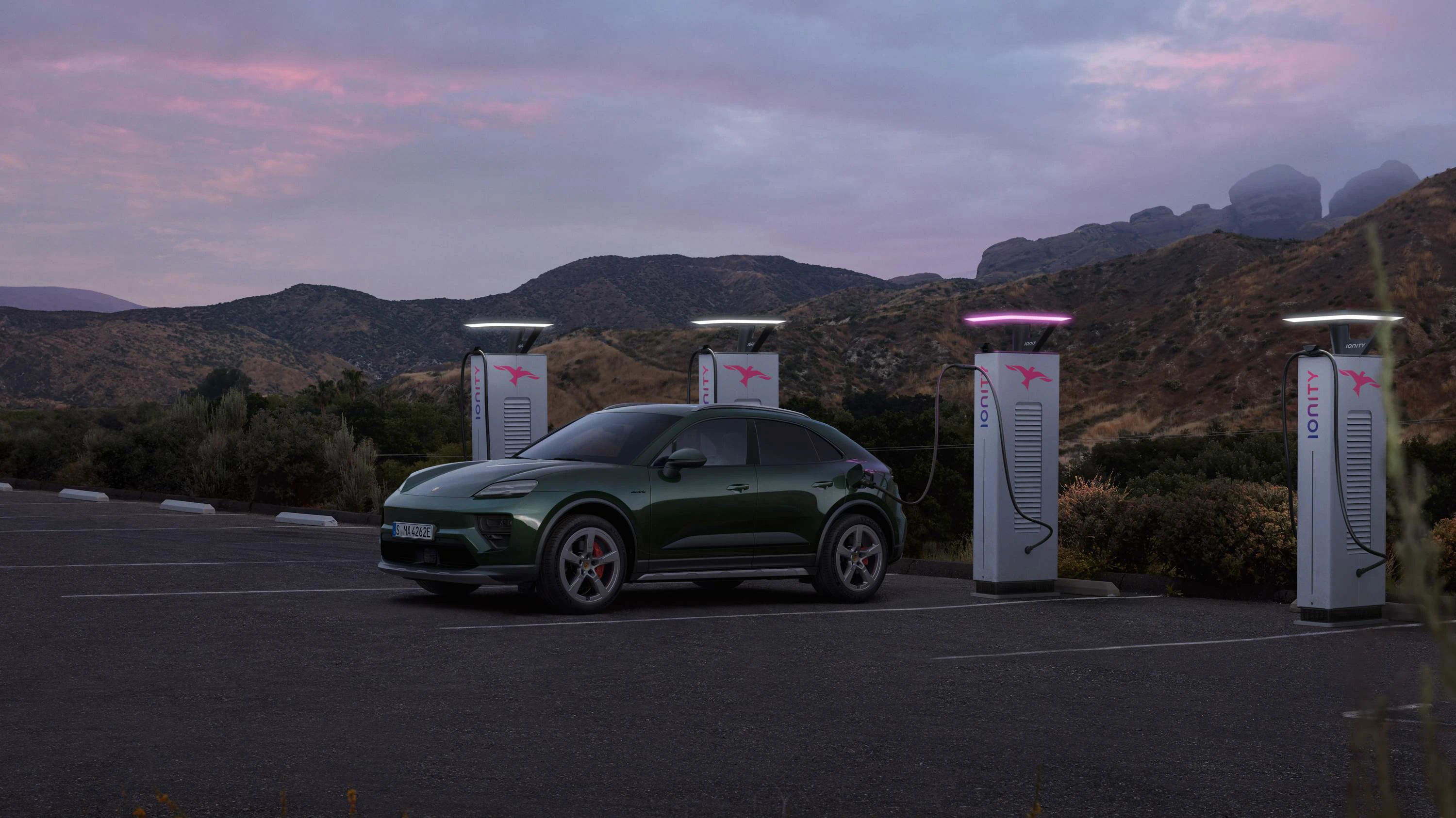 Porsche Macan 4S charging view