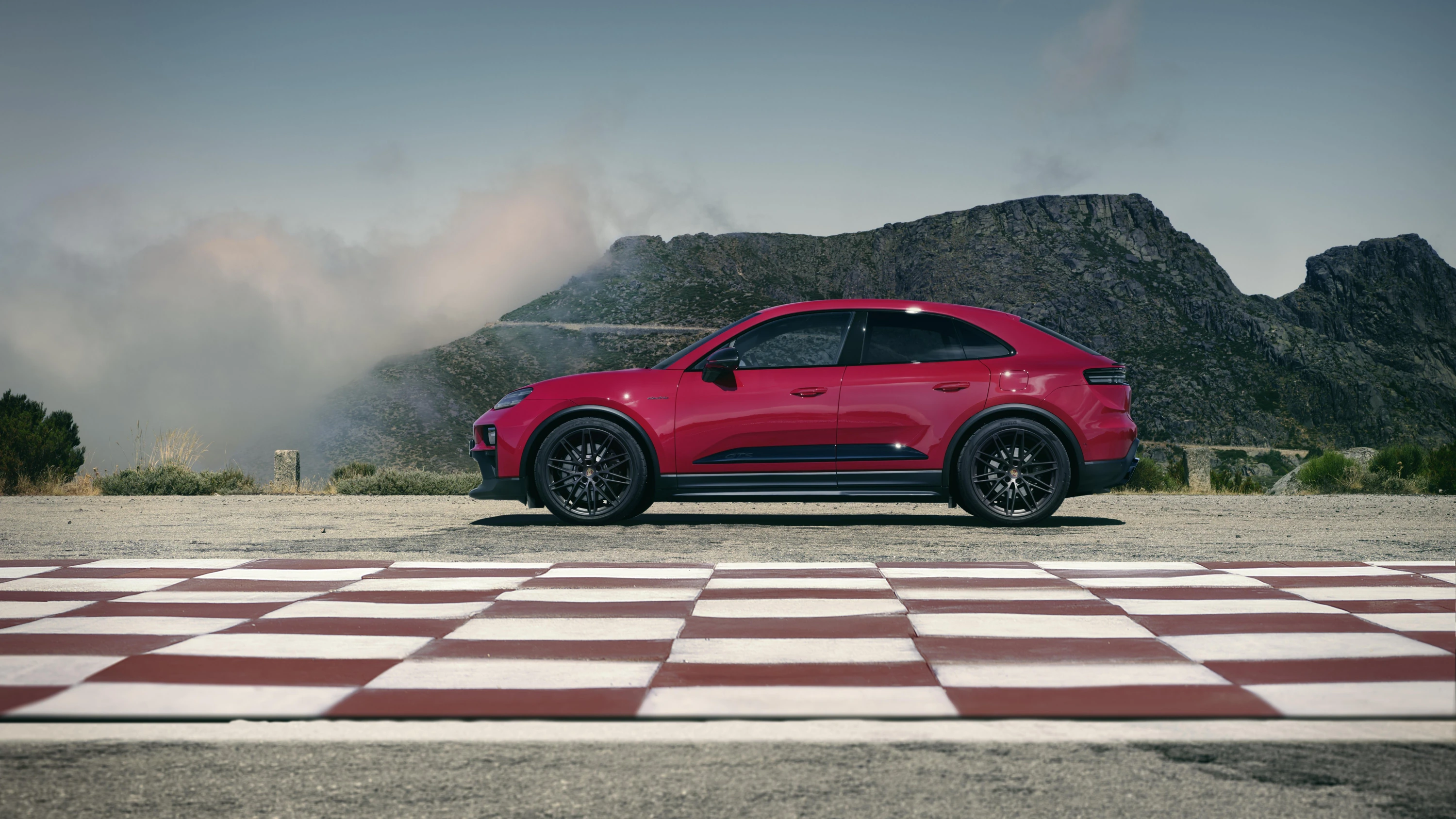 Porsche Macan GTS exterior view