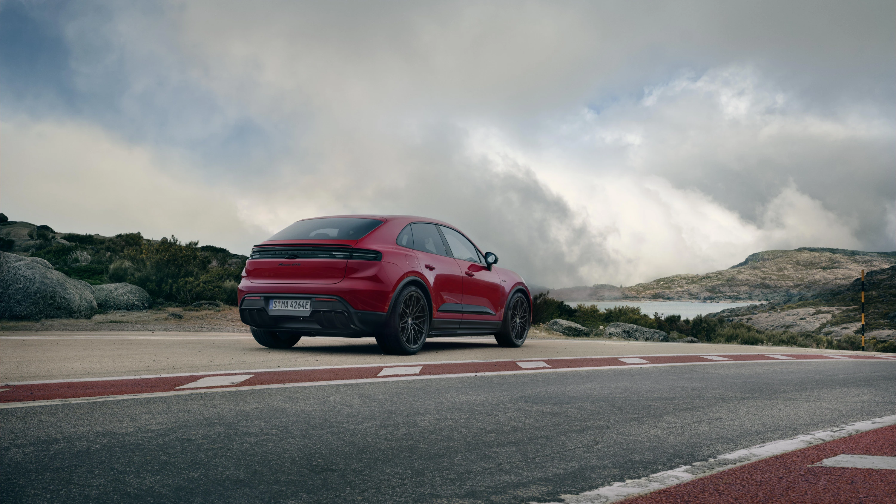 Porsche Macan GTS exterior view