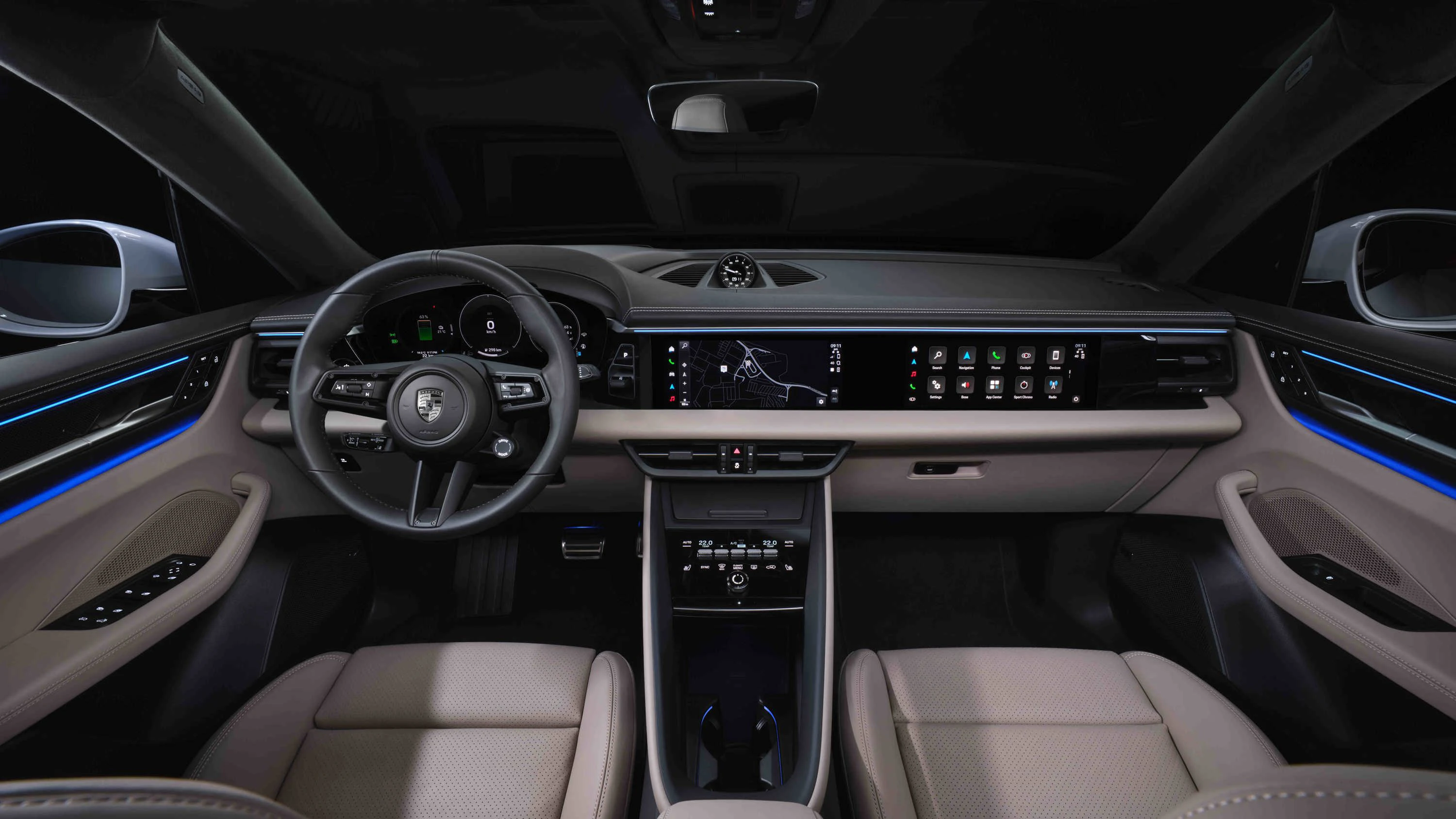Porsche Macan Turbo interior view