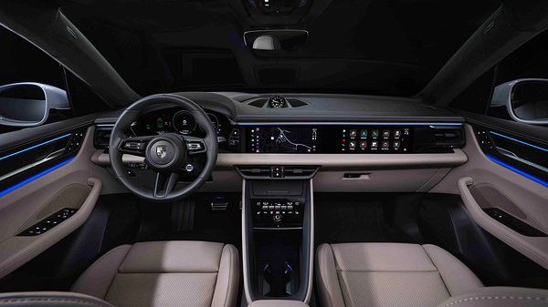 Porsche Macan Turbo interior view