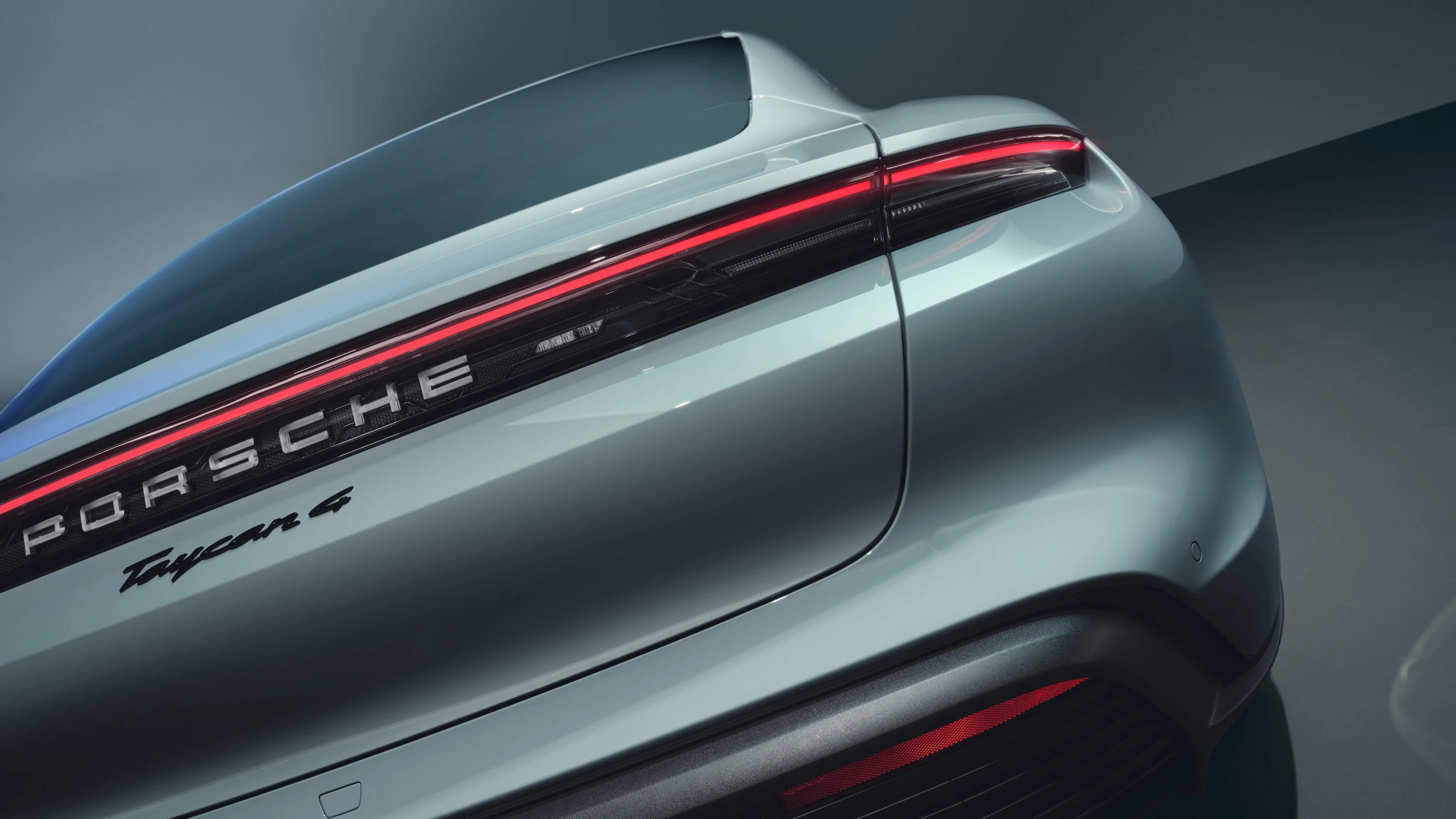 Porsche Taycan 4 details view