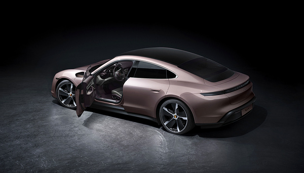 Porsche Taycan 4S exterior view