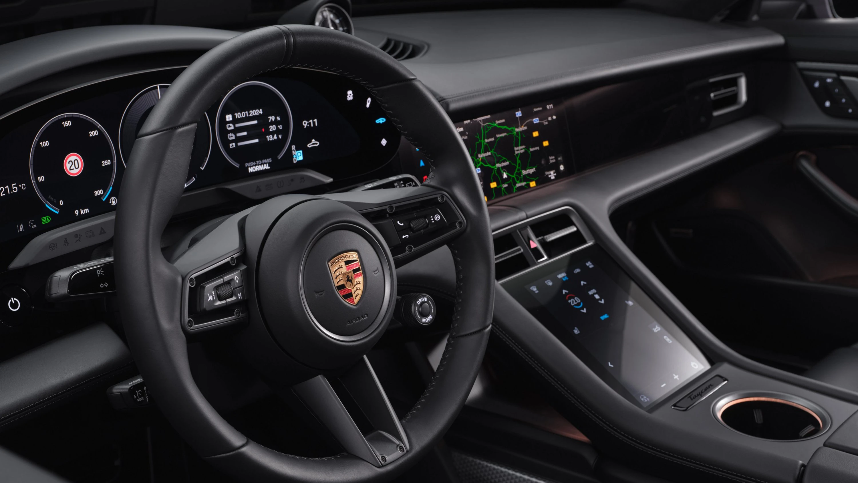 Porsche Taycan 4S Sport Turismo screens view