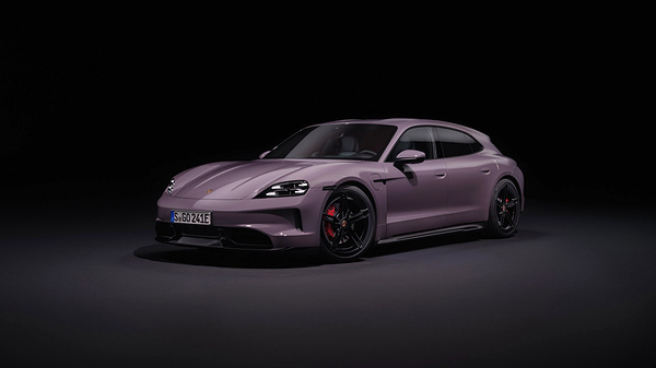 Porsche Taycan 4S Sport Turismo exterior view
