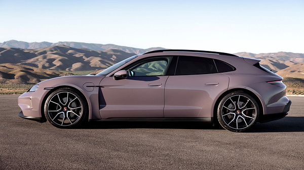 Porsche Taycan 4S Sport Turismo exterior view