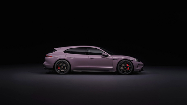 Porsche Taycan 4S Sport Turismo exterior view