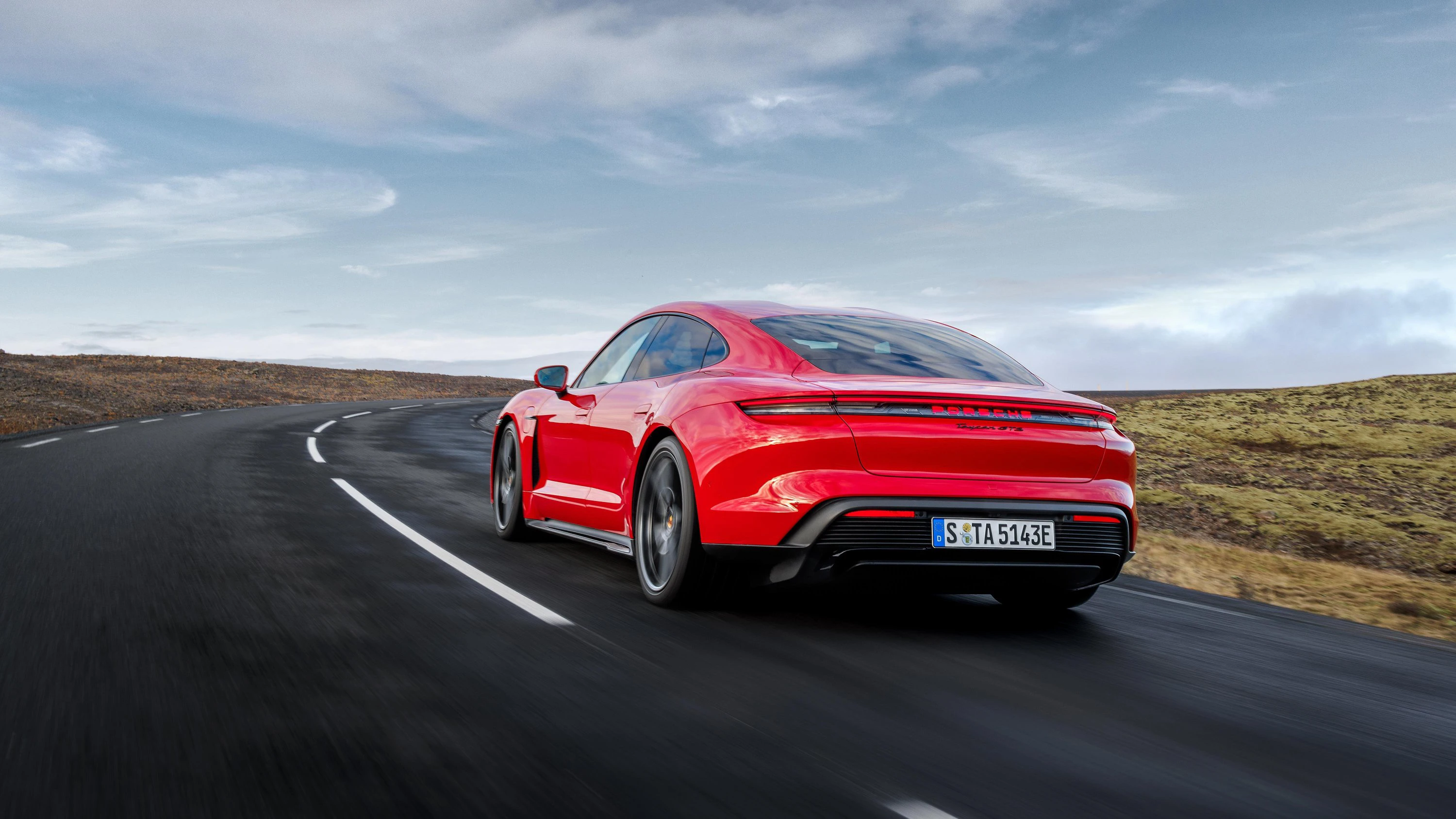 Porsche Taycan GTS exterior view