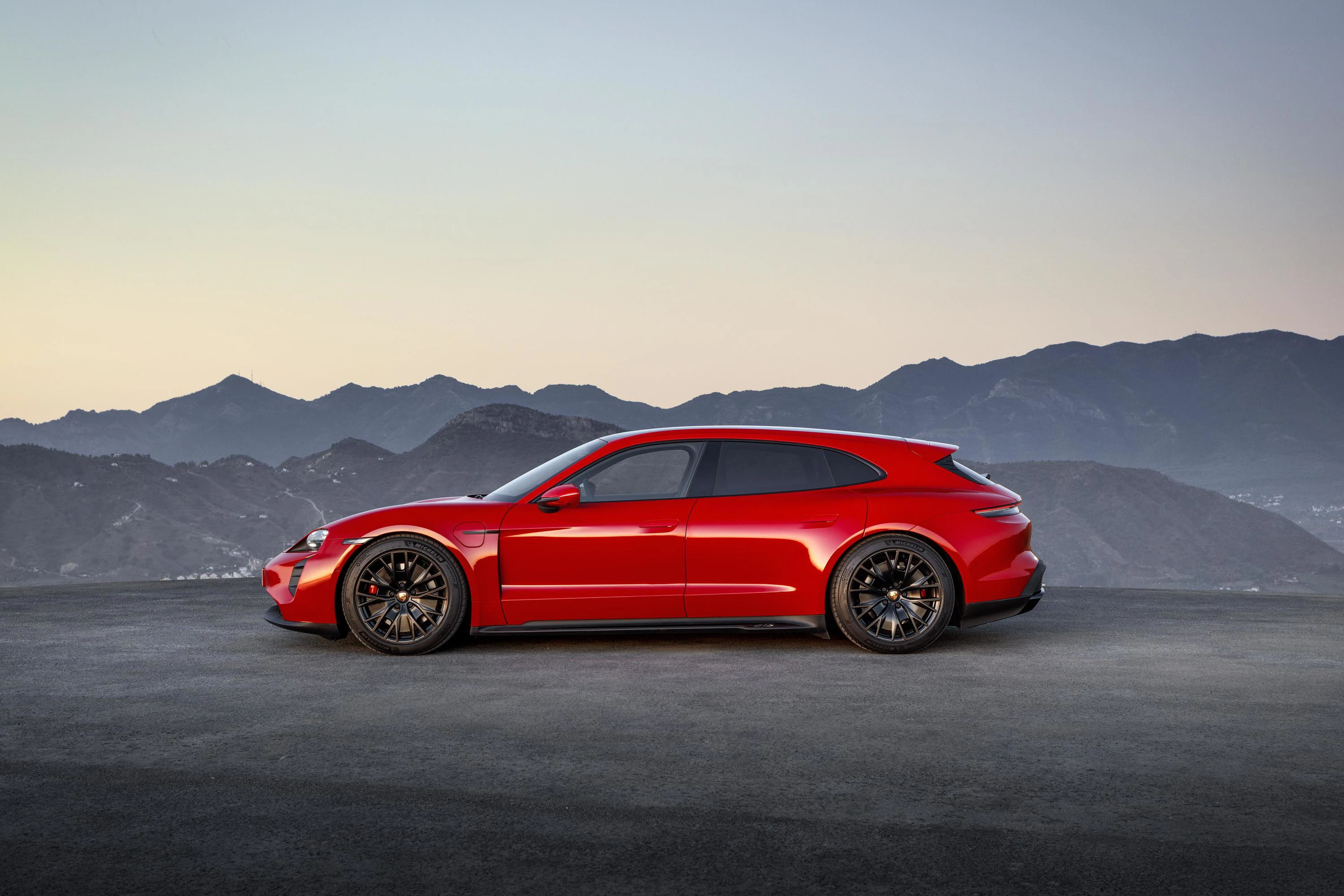 Porsche Taycan GTS Sport Turismo (GEN1) electric vehicle variant