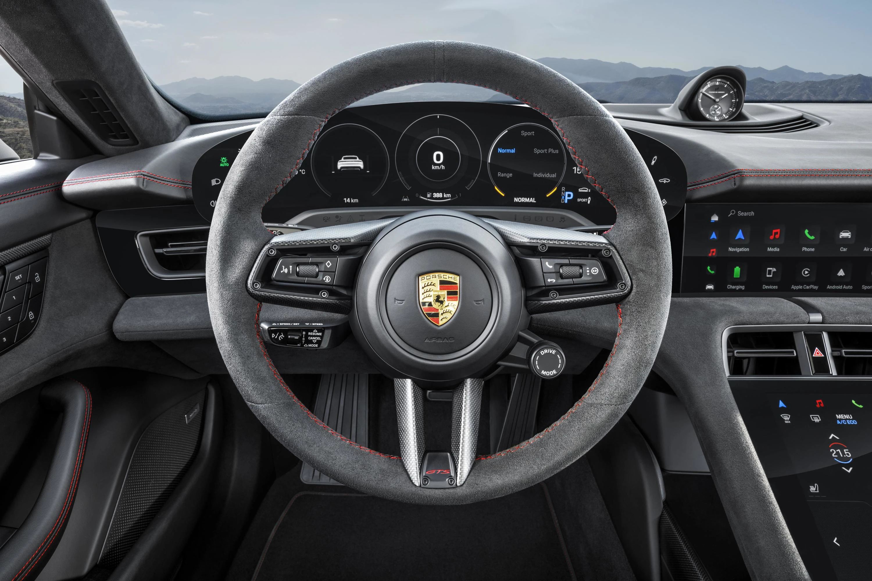 Porsche Taycan GTS Sport Turismo (GEN1) screens view