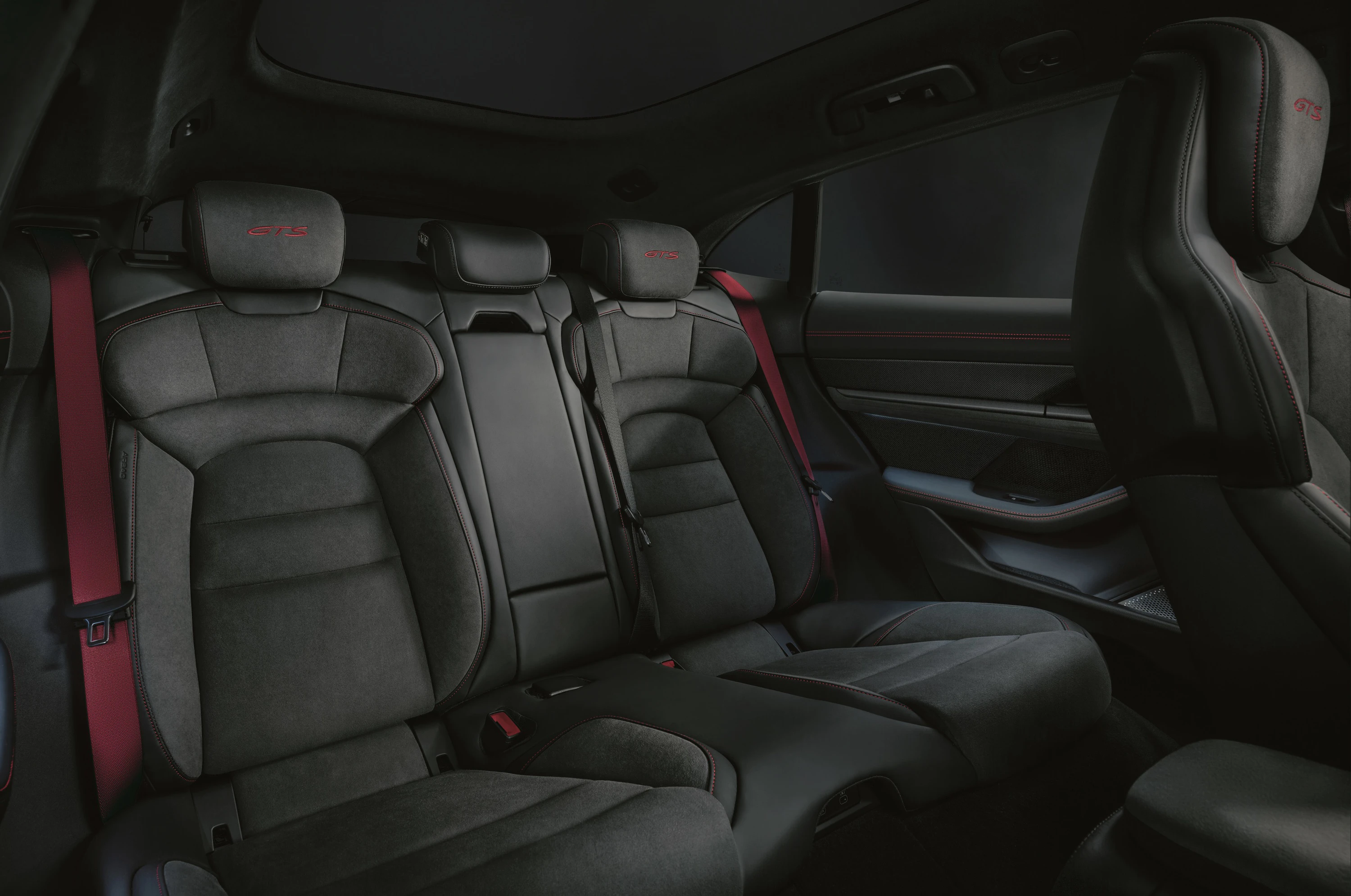 Porsche Taycan GTS Sport Turismo (GEN1) secondrowseats view