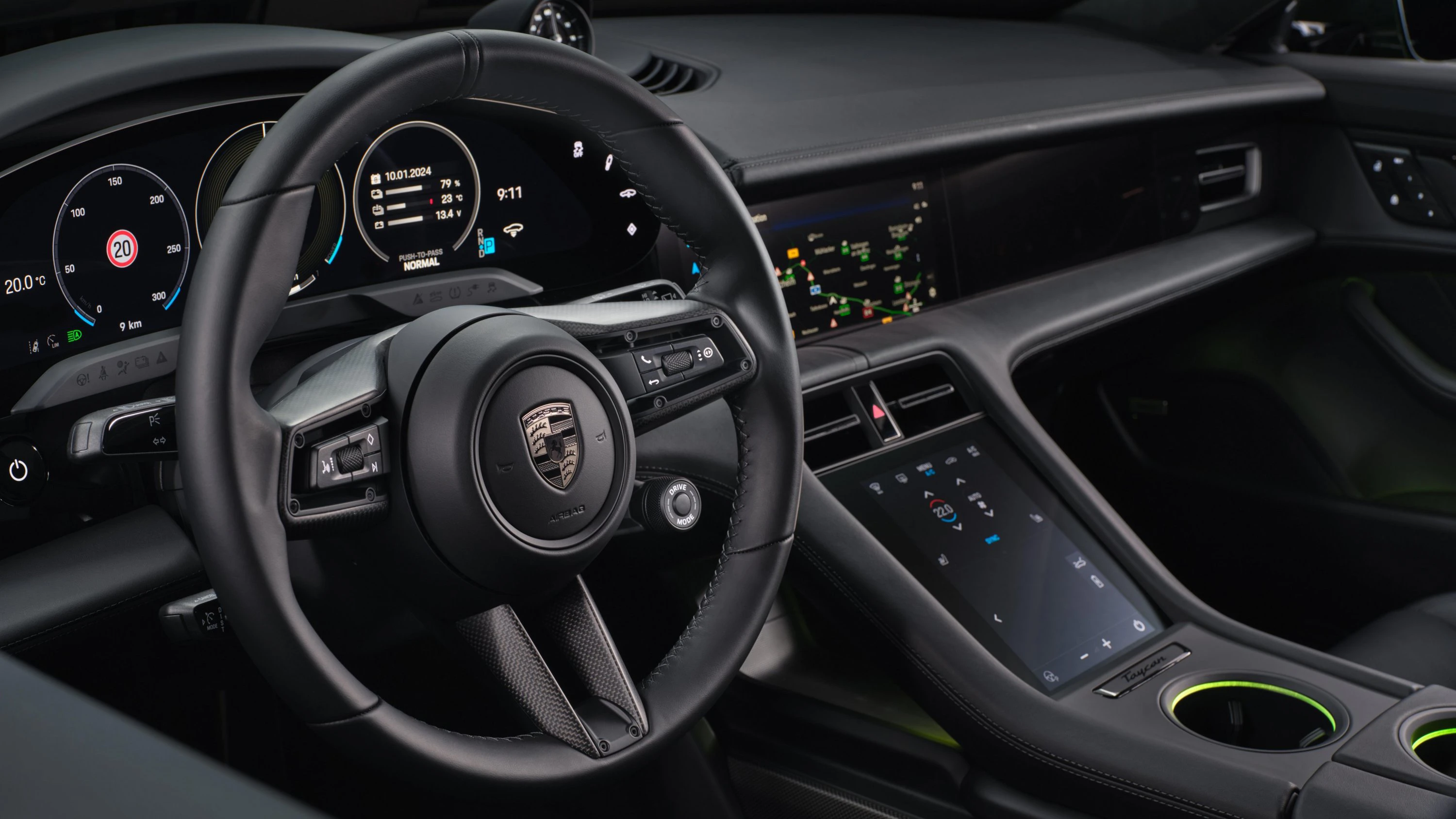 Porsche Taycan Turbo Cross Turismo screens view
