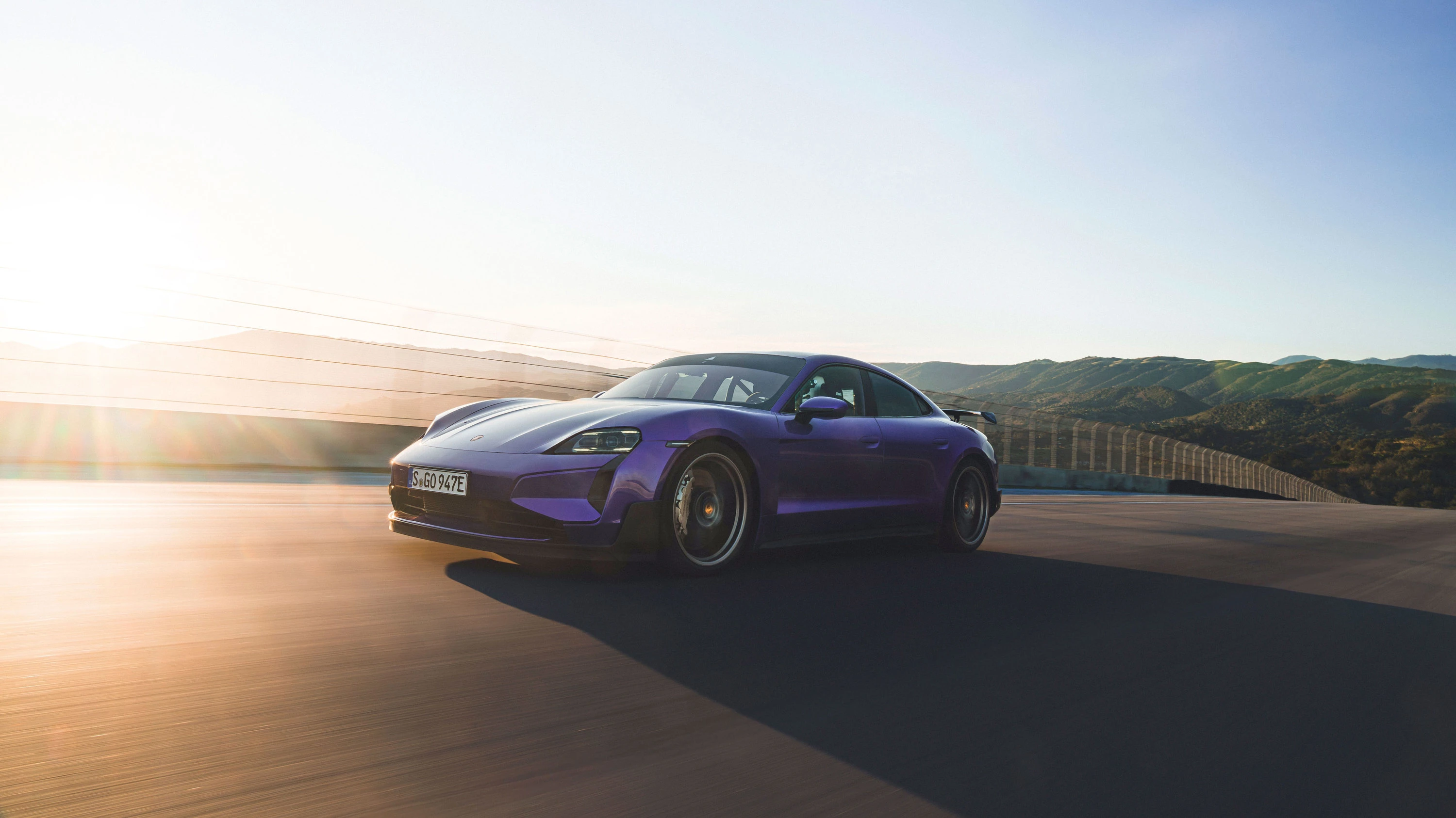Porsche Taycan Turbo GT Weissach exterior view