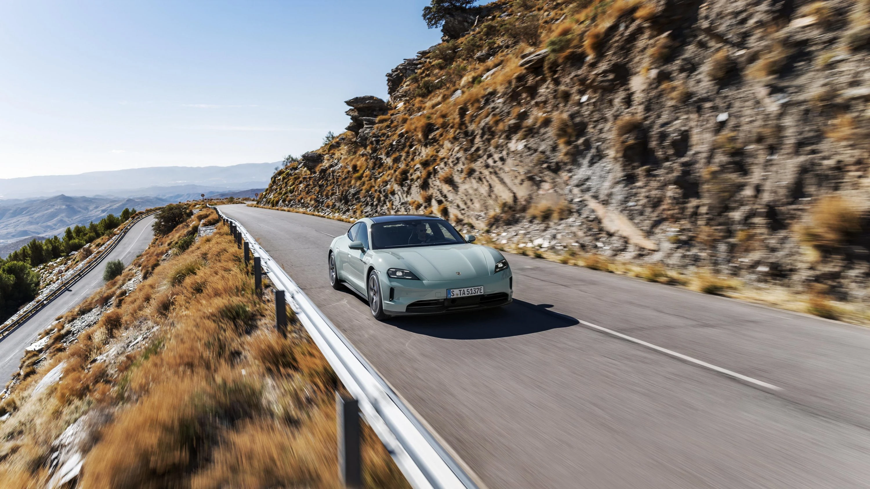 Porsche Taycan Turbo S exterior view