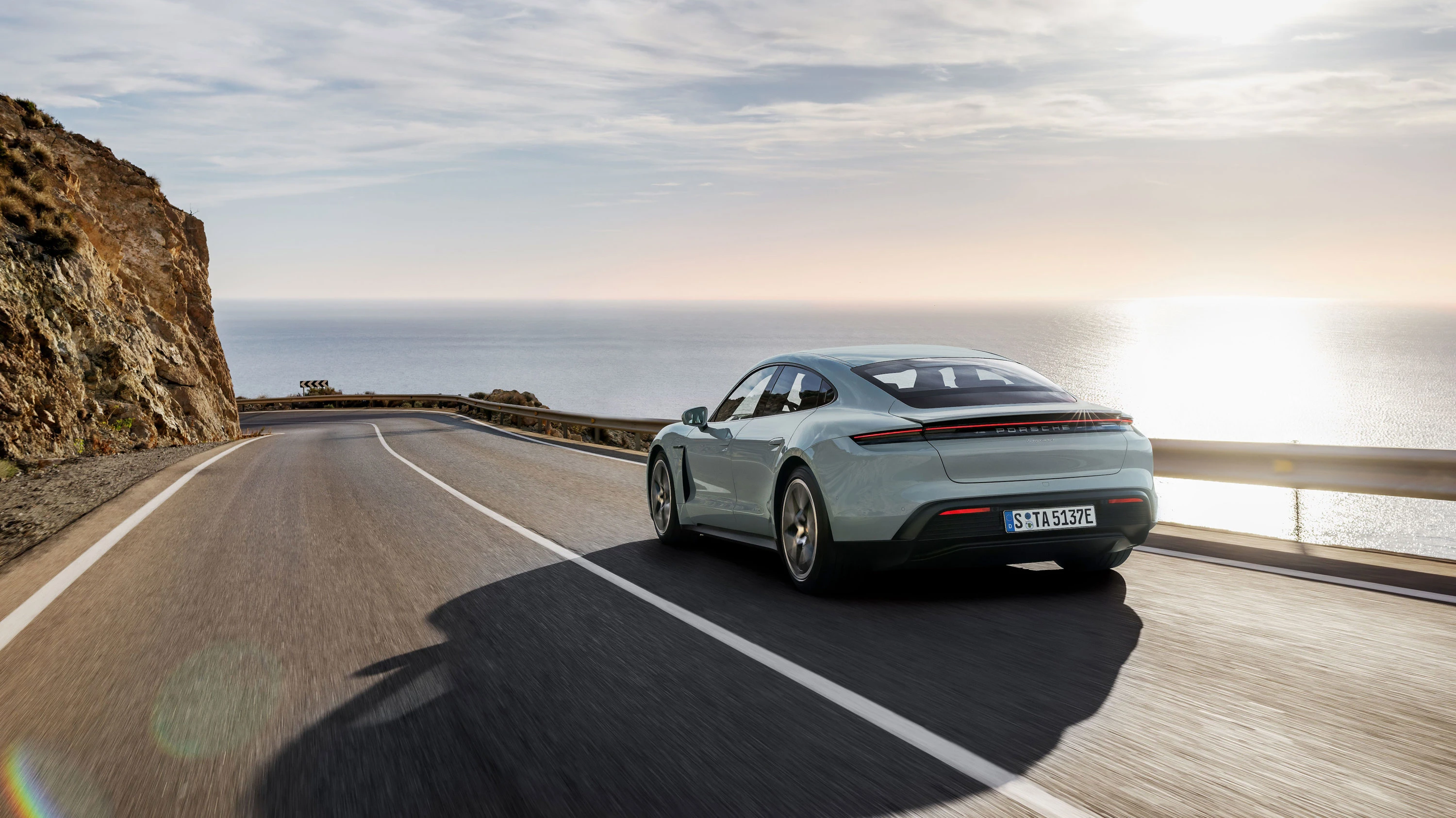 Porsche Taycan Turbo S exterior view
