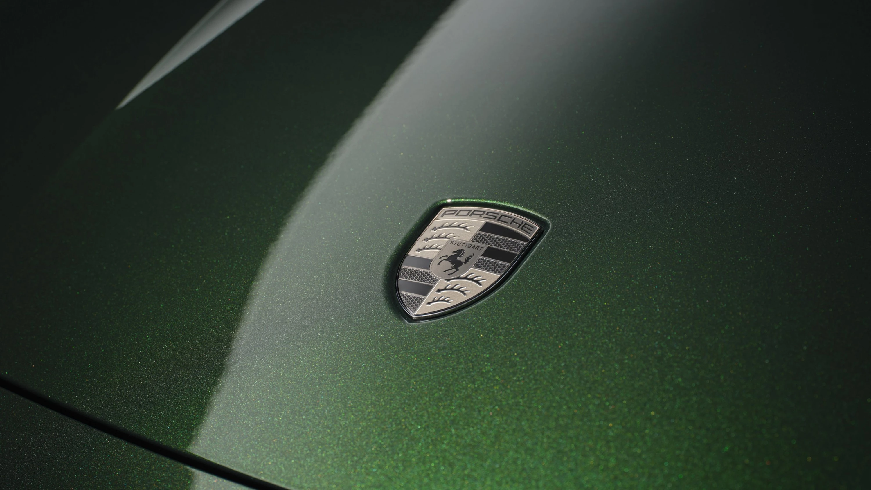 Porsche Taycan Turbo S Cross Turismo details view