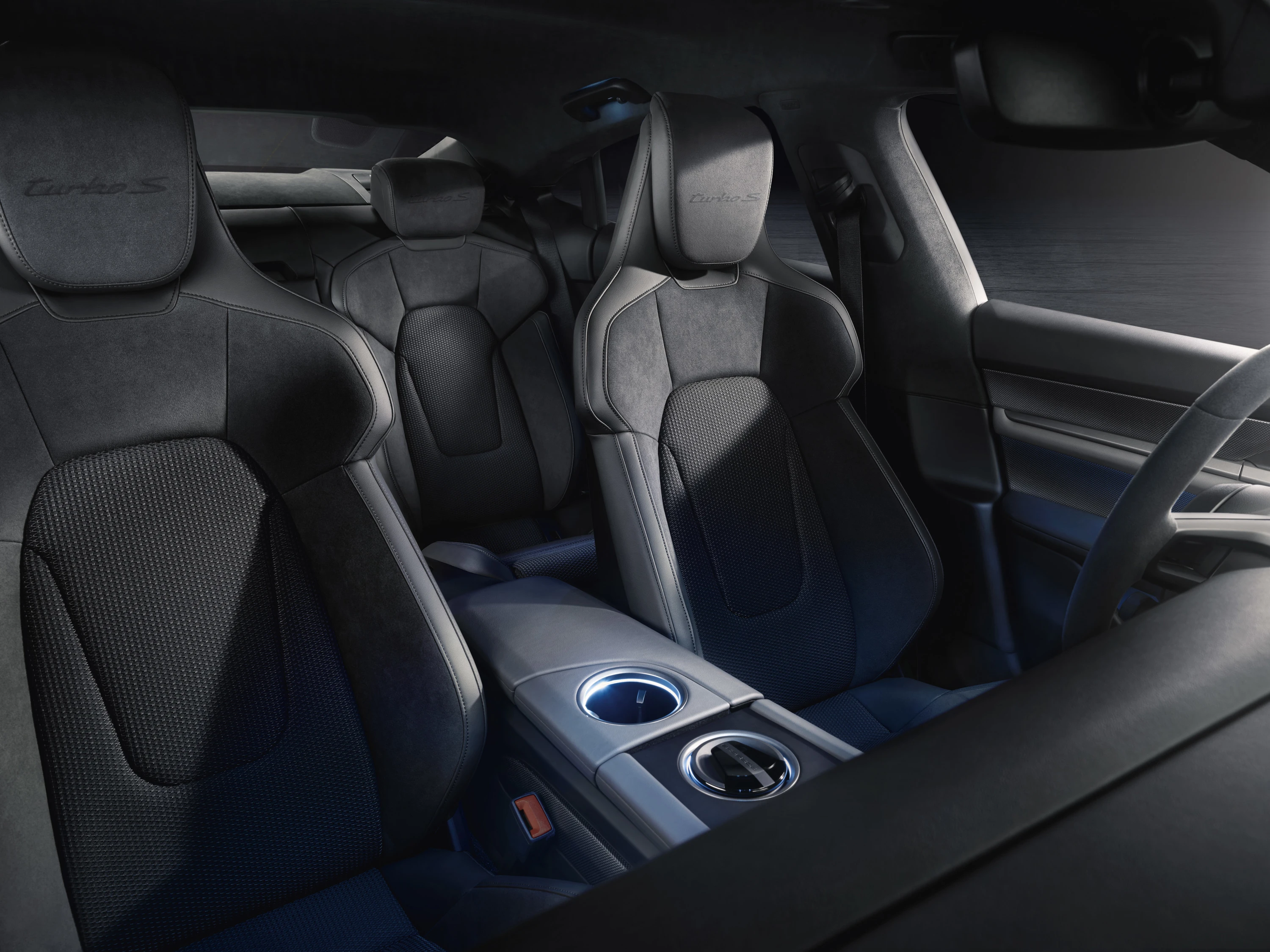 Porsche Taycan Turbo S (GEN1) frontseats view