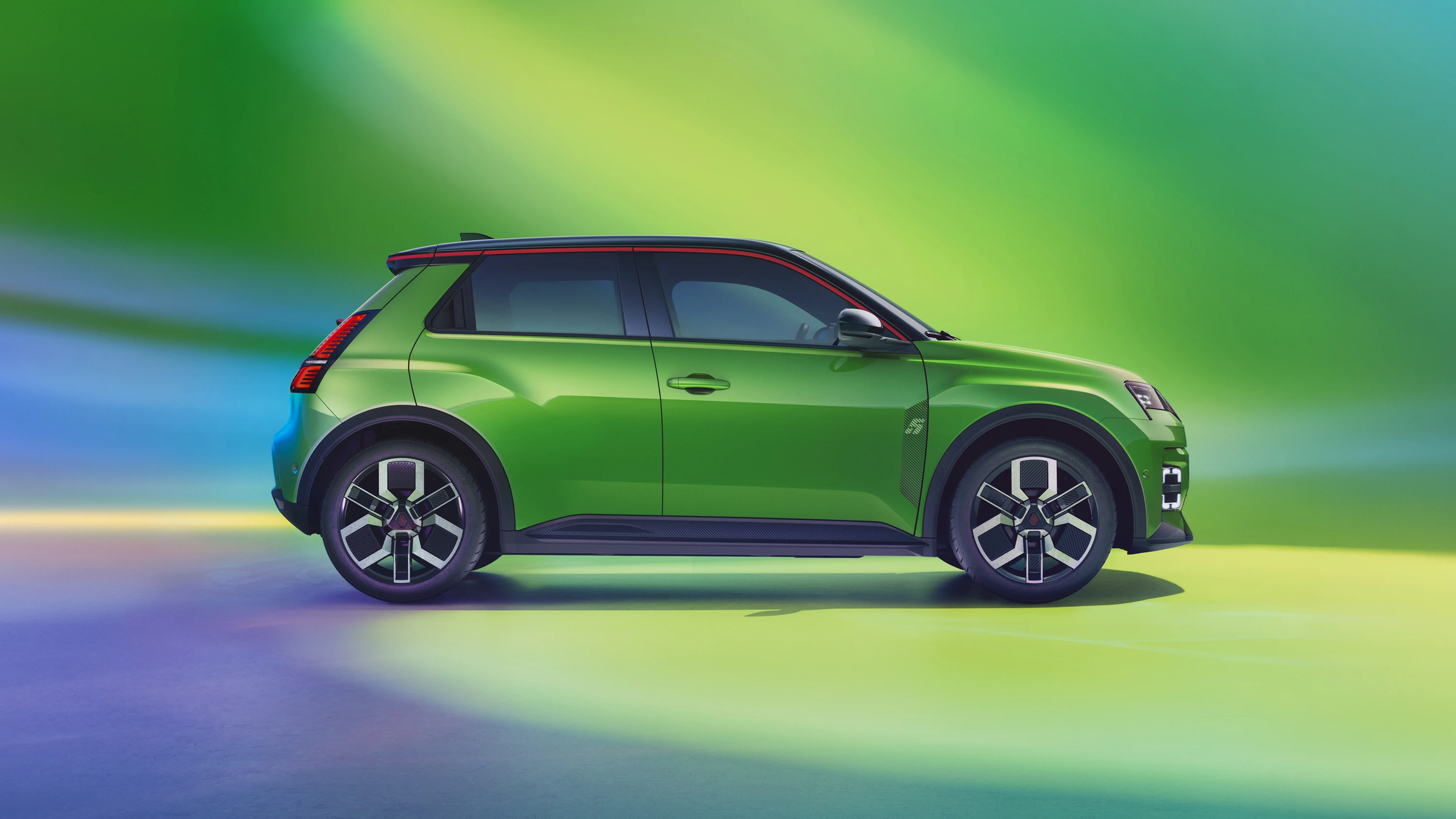 Renault 5 E-Tech 40kWh 120hp exterior view