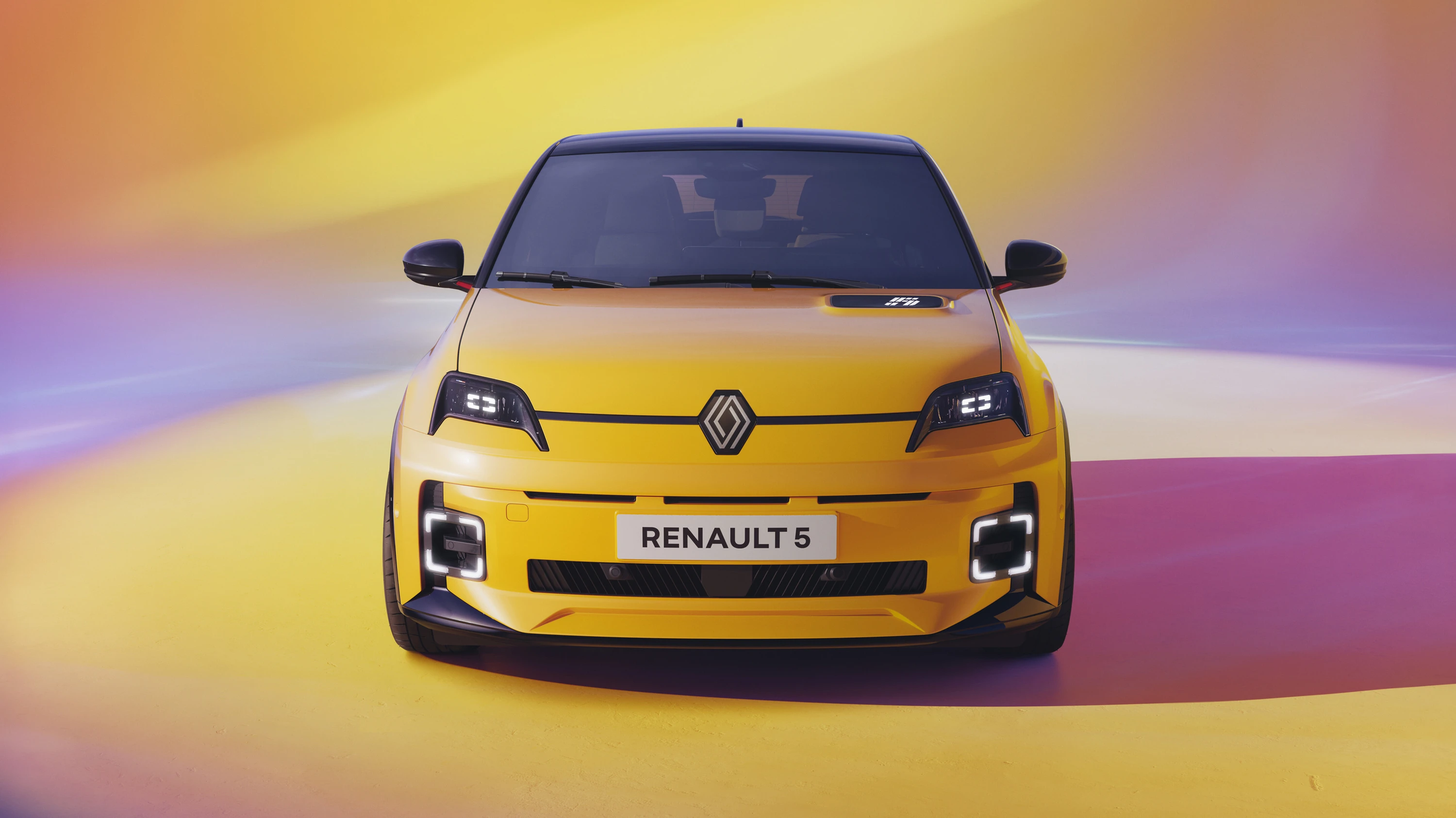 Renault 5 E-Tech 52kWh 150hp exterior view