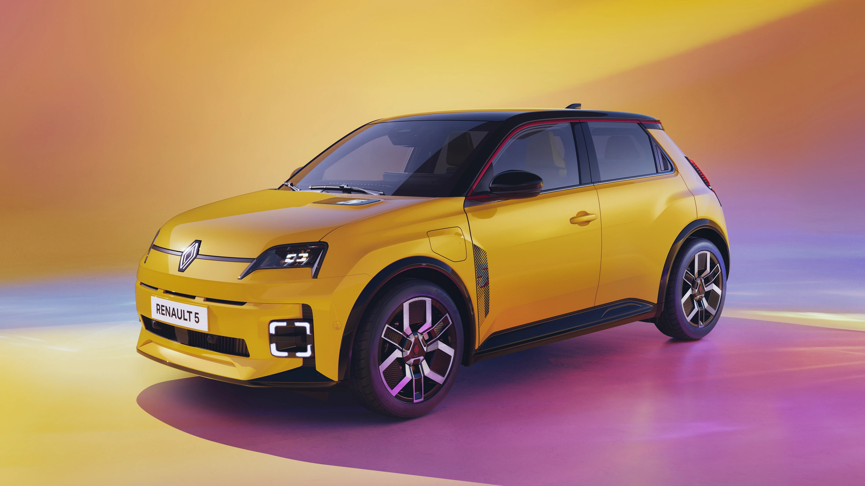 Renault 5 E-Tech 52kWh 150hp exterior view