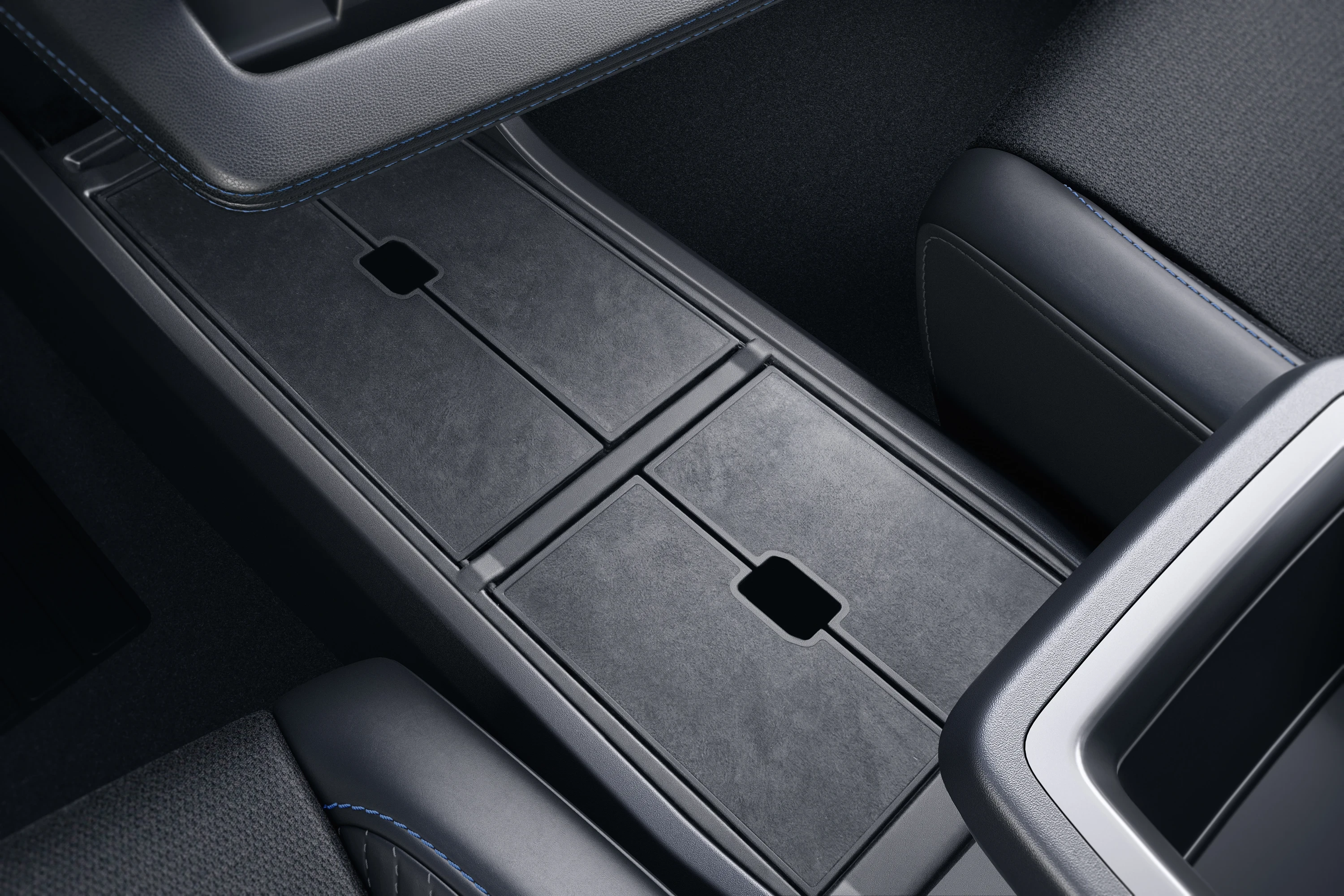Renault Megane E-Tech 67 kWh interiorstorage view